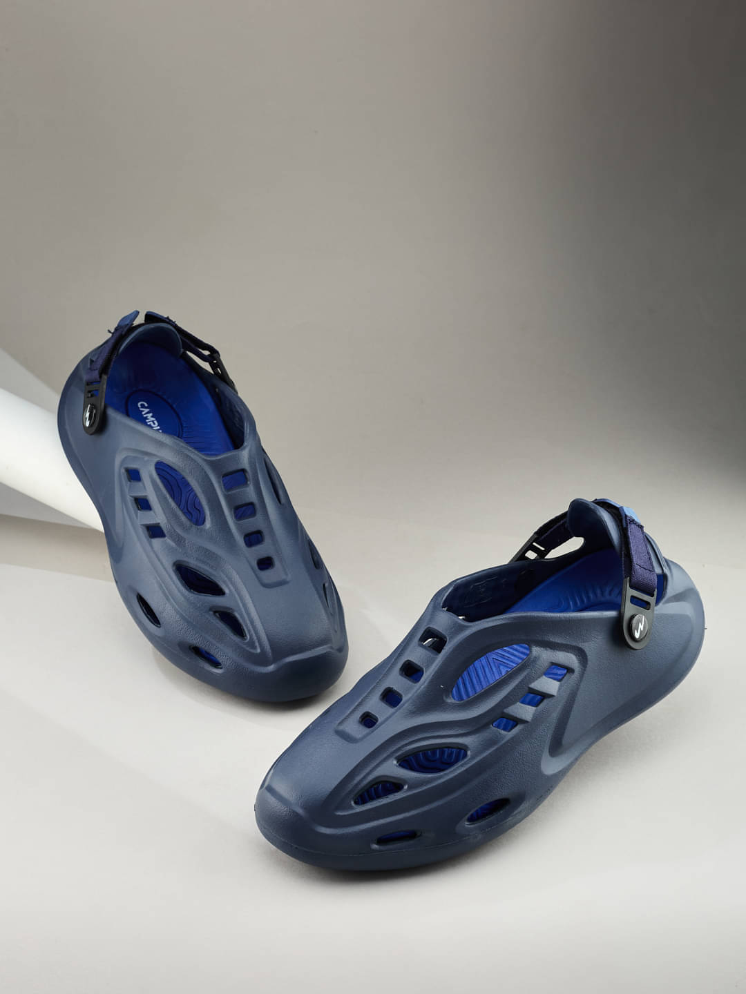     			Campus - Navy Men's Clogs