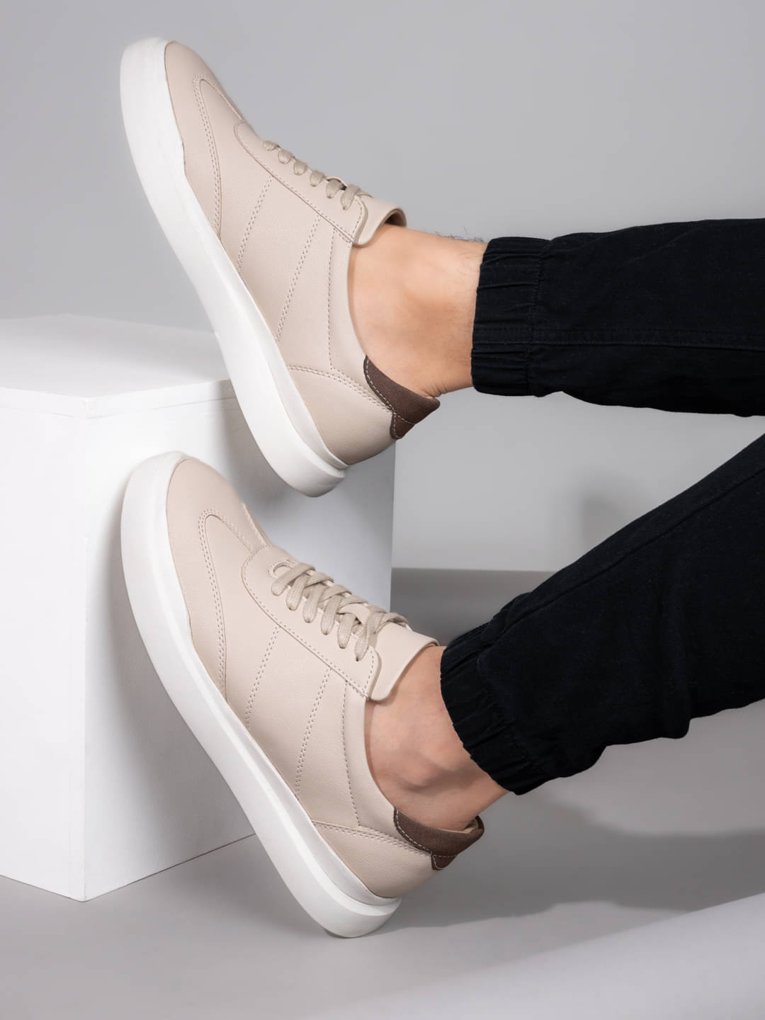 Fentacia Fentacia Men Cream Lightweight Sneakers Beige Men's Sneakers     			Fentacia Fentacia Men Cream Lightweight Sneakers Beige Men's Sneakers