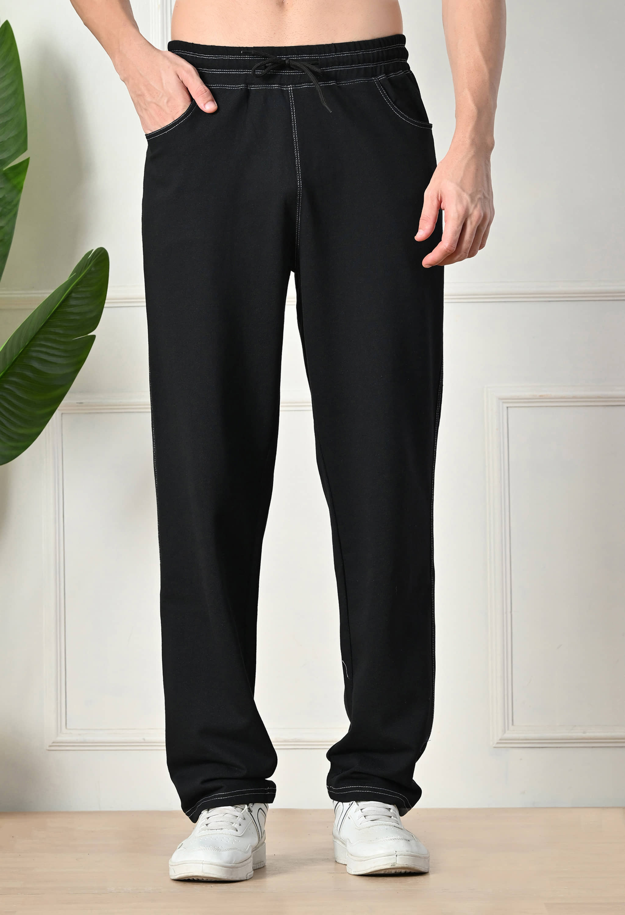 Glito Black Cotton Blend Men's Trackpants ( Pack of 1 ) - Track Pants | Buy online on ZillyBuy