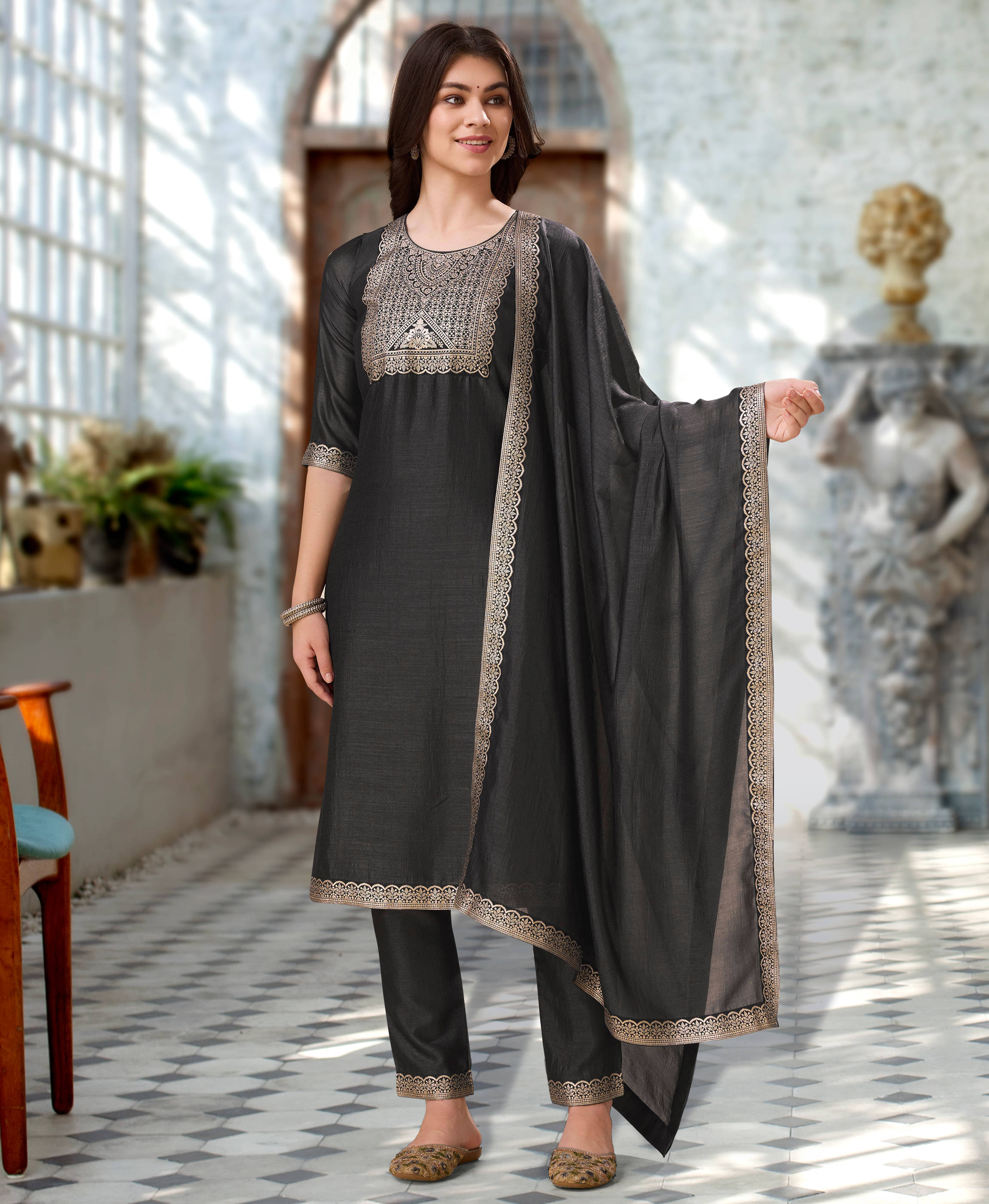 MOJILAA Women Silk Blend Printed Straight Kurti With Pants ( Grey ) MOJILAA Women Silk Blend Printed Straight Kurti With Pants ( Grey )