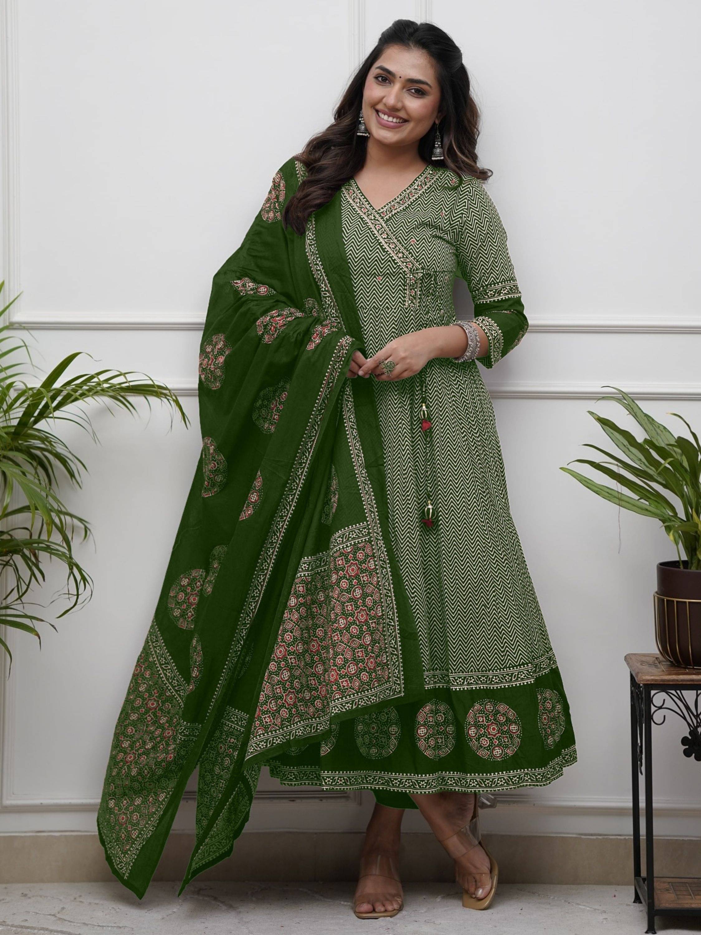     			Niza Fashion Women Cotton Printed Angrakha Kurti With Pants ( Green )