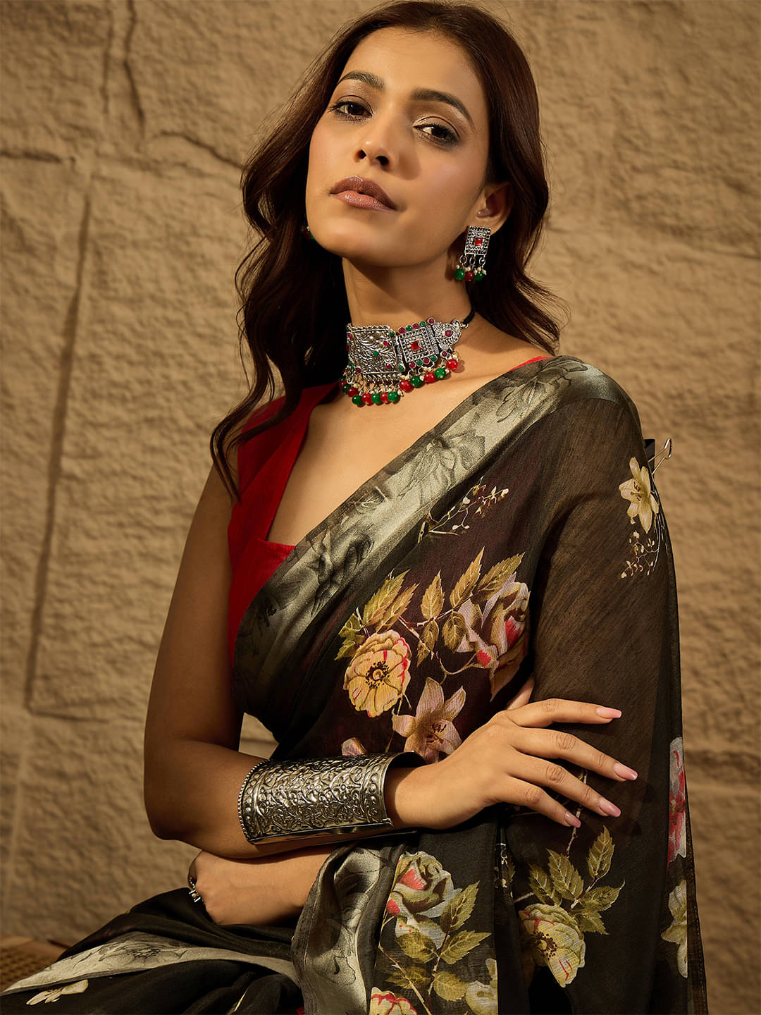 Vaamsi Art Silk Printed Saree With Unstitched Blouse Piece ( Grey )     			Vaamsi Art Silk Printed Saree With Unstitched Blouse Piece ( Grey )