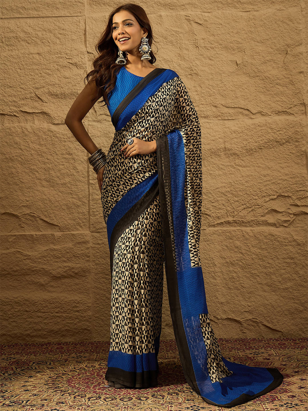 Vaamsi Chiffon Printed Saree With Unstitched Blouse Piece ( Blue ) Vaamsi Chiffon Printed Saree With Unstitched Blouse Piece ( Blue )