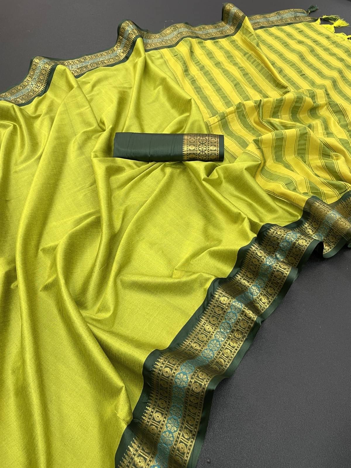 WOVEN STOCK Banarasi Silk Woven Saree With Unstitched Blouse Piece ( Green ) WOVEN STOCK Banarasi Silk Woven Saree With Unstitched Blouse Piece ( Green )