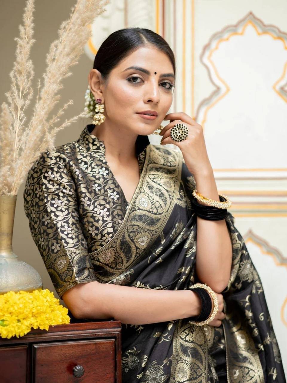     			WOVEN STOCK Banarasi Silk Woven Saree With Unstitched Blouse Piece ( Black )