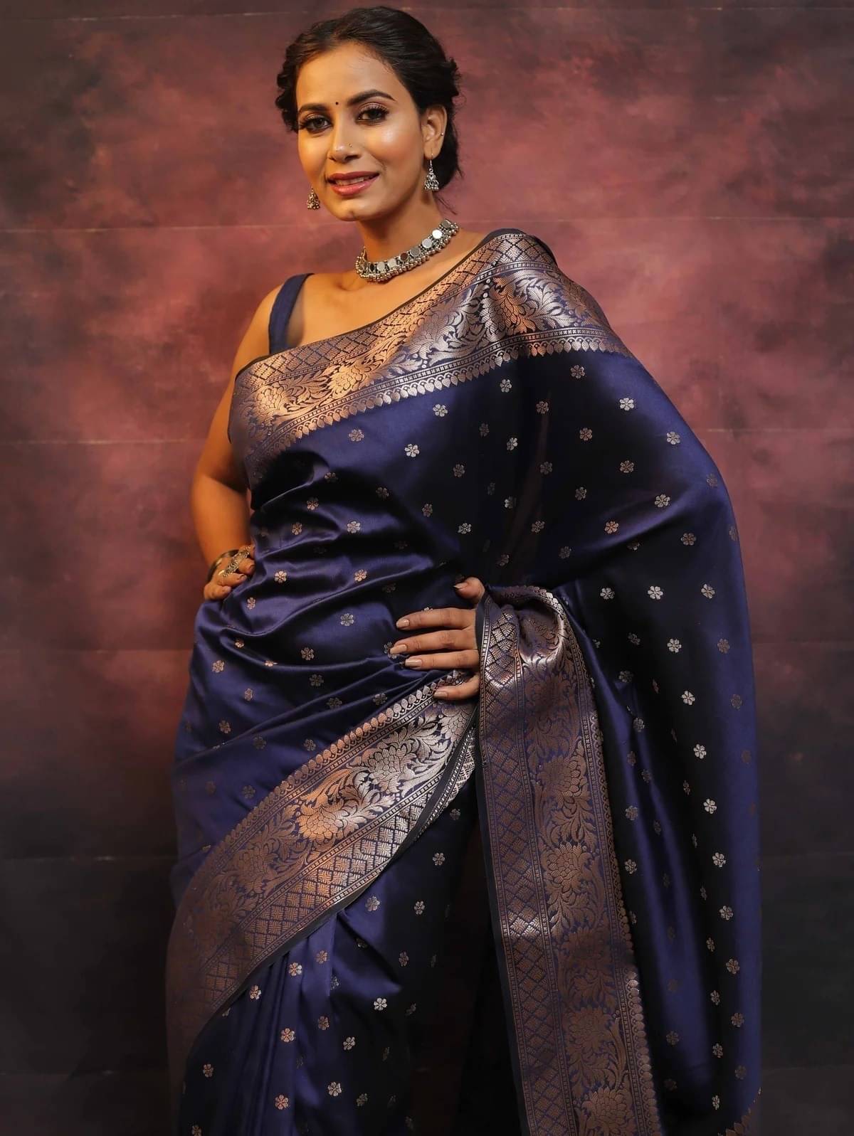     			WOVEN STOCK Banarasi Silk Woven Saree With Unstitched Blouse Piece ( Navy Blue )