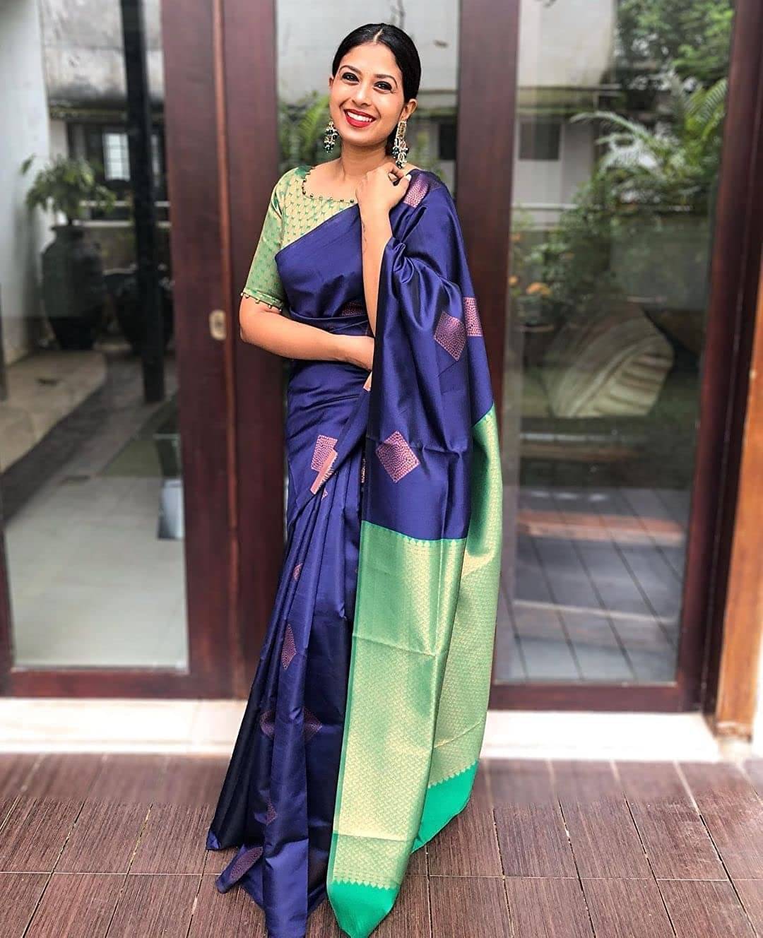     			WOVEN STOCK Banarasi Silk Woven Saree With Unstitched Blouse Piece ( Blue )