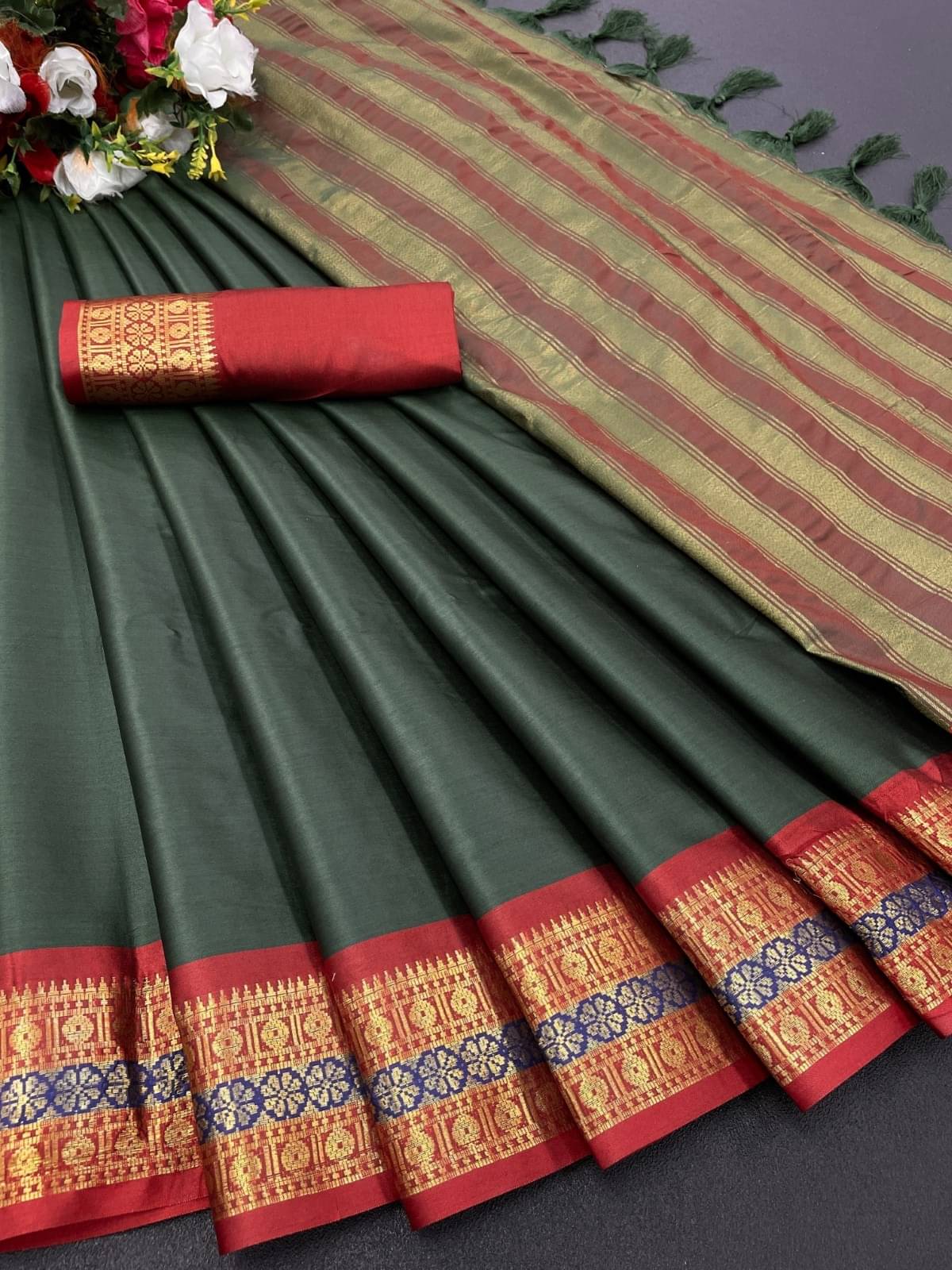 WOVEN STOCK Banarasi Silk Woven Saree With Unstitched Blouse Piece ( Green ) WOVEN STOCK Banarasi Silk Woven Saree With Unstitched Blouse Piece ( Green )