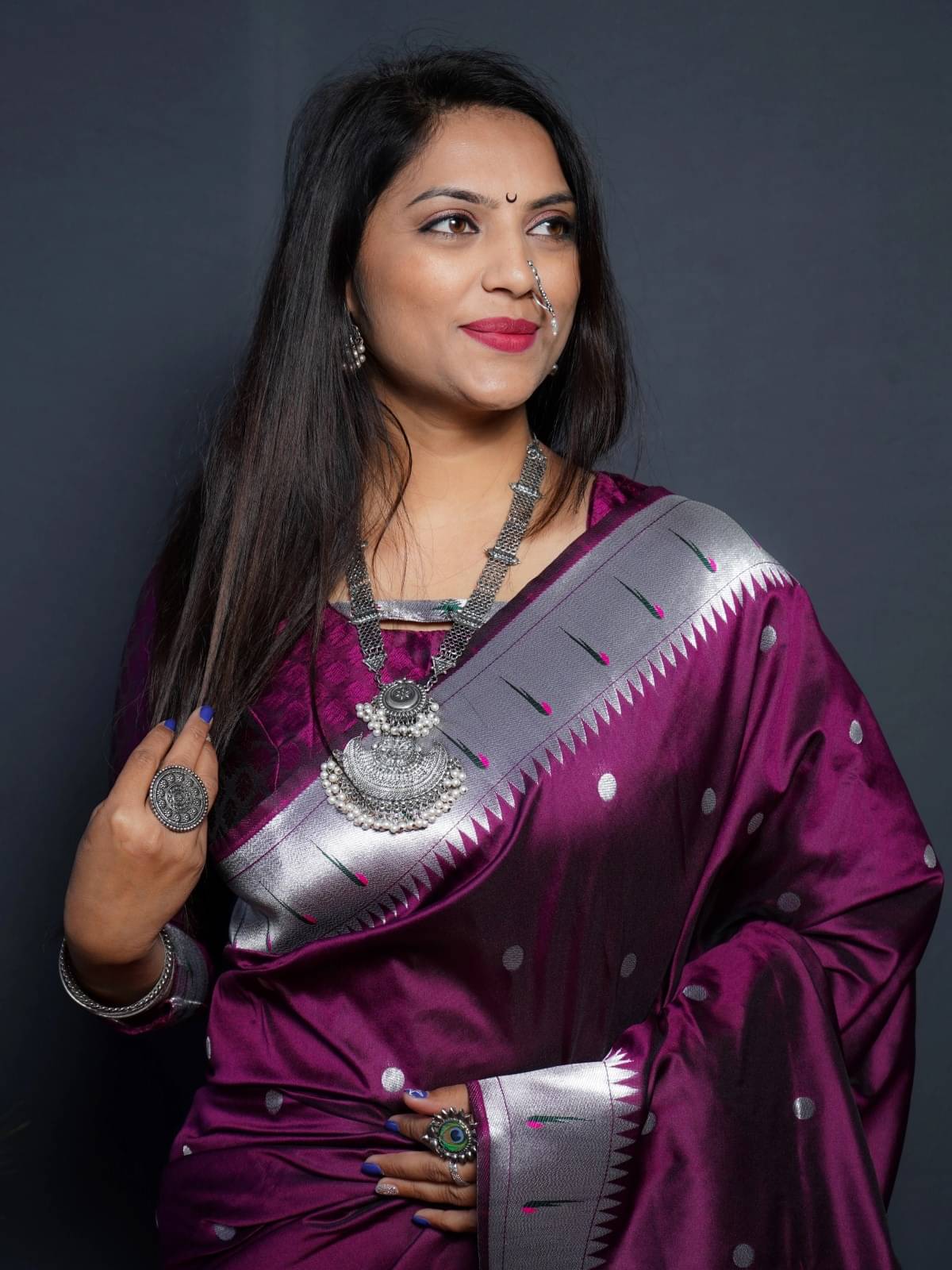 WOVEN STOCK Banarasi Silk Woven Saree With Unstitched Blouse Piece ( Purple ) WOVEN STOCK Banarasi Silk Woven Saree With Unstitched Blouse Piece ( Purple )