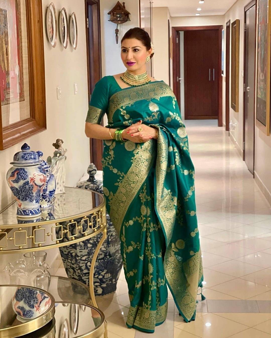 WOVEN STOCK Banarasi Silk Woven Saree With Unstitched Blouse Piece ( Light Green ) WOVEN STOCK Banarasi Silk Woven Saree With Unstitched Blouse Piece ( Light Green )