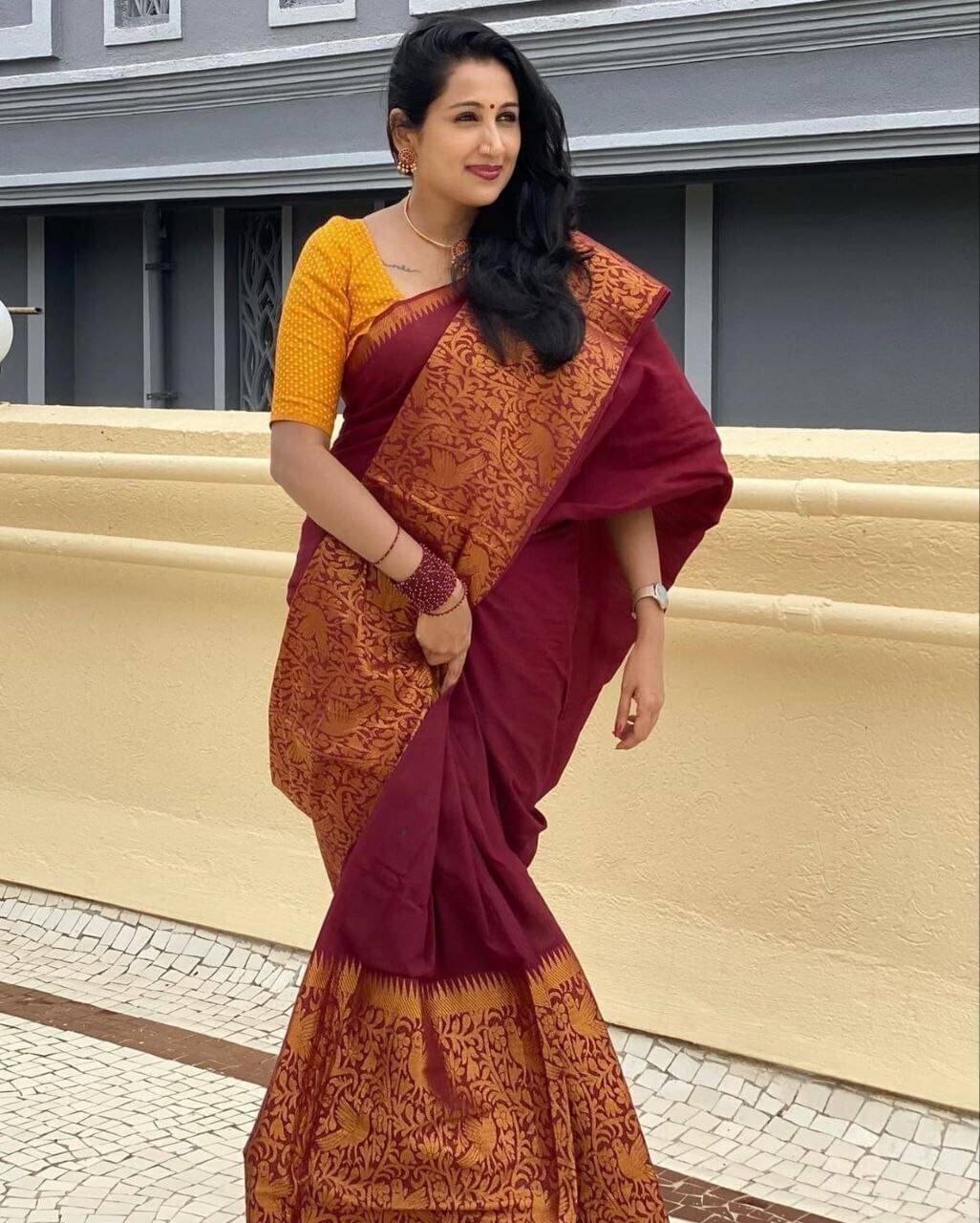WOVEN STOCK Banarasi Silk Woven Saree With Unstitched Blouse Piece ( Maroon ) WOVEN STOCK Banarasi Silk Woven Saree With Unstitched Blouse Piece ( Maroon )