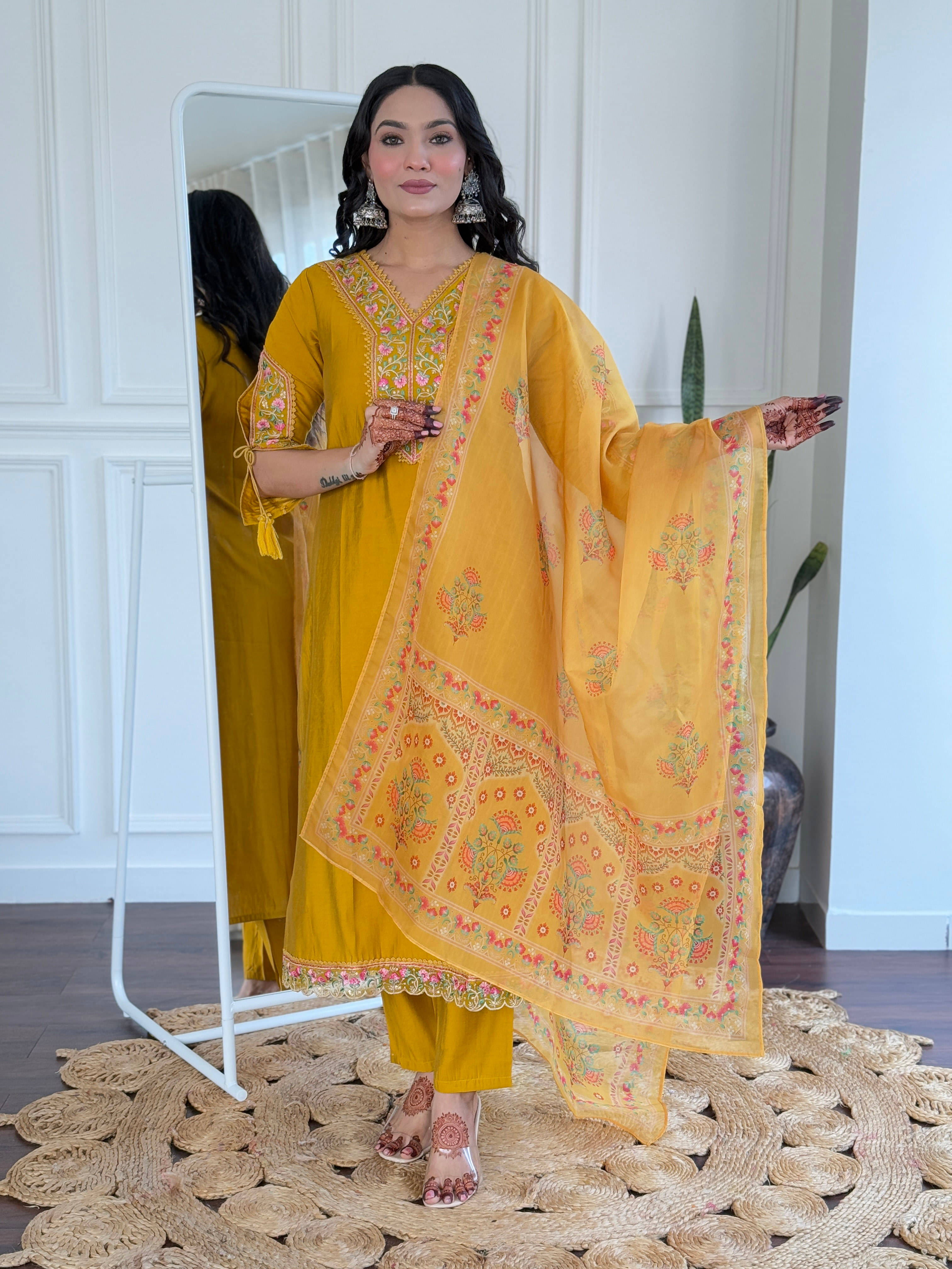     			ARISEN Store Women Viscose Embroidered Straight Kurti With Pants ( Mustard )