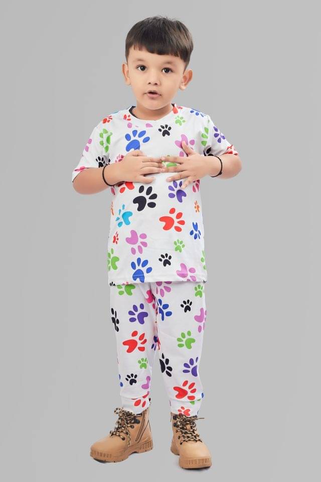 ASTYLOR Pack of 1 Unisex Cotton Blend T-Shirt & Pants Set ( White ) ASTYLOR Pack of 1 Unisex Cotton Blend T-Shirt & Pants Set ( White )