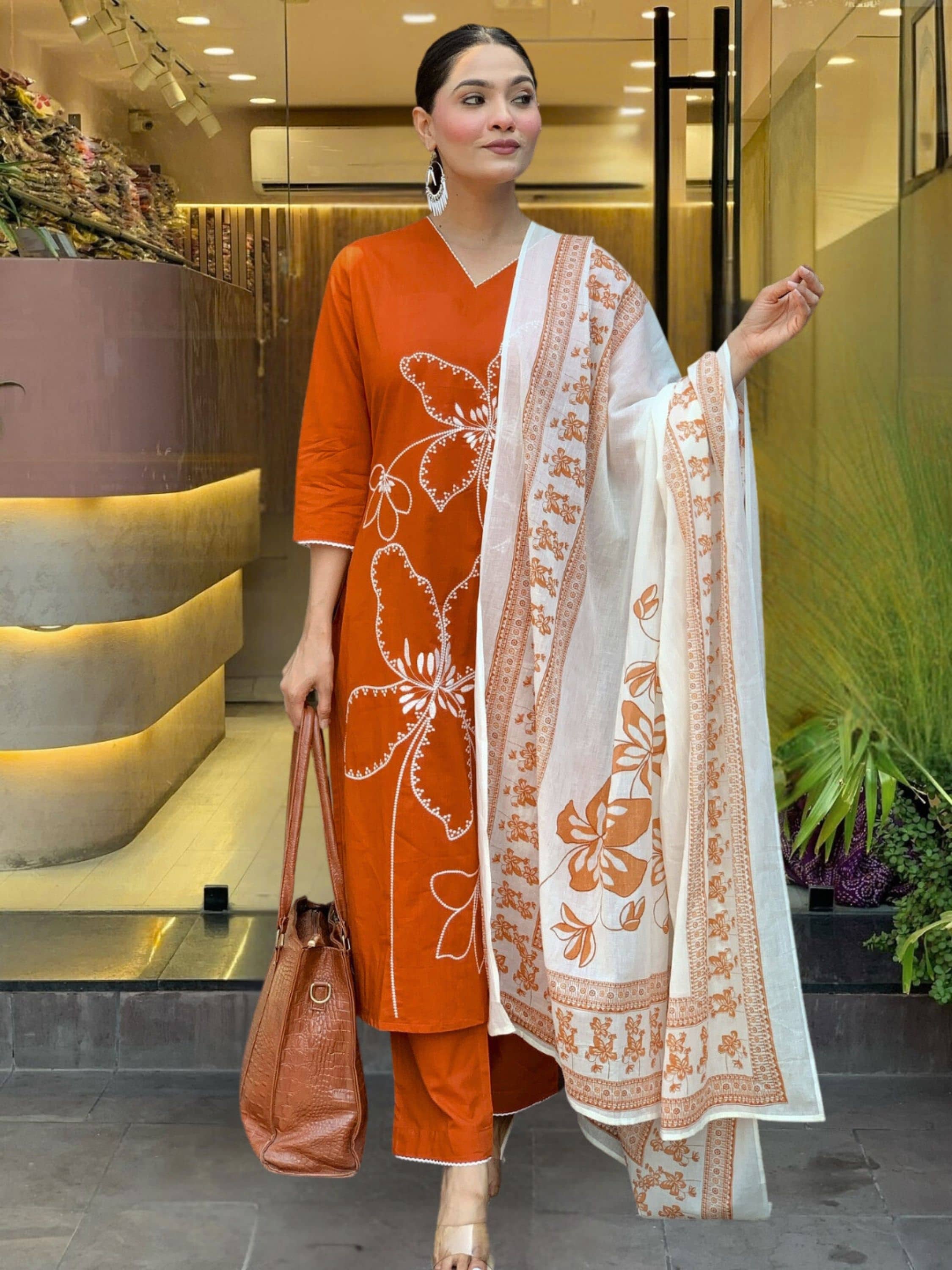 Eeloo Women Rayon Embroidered Straight Kurti With Pants ( Orange )