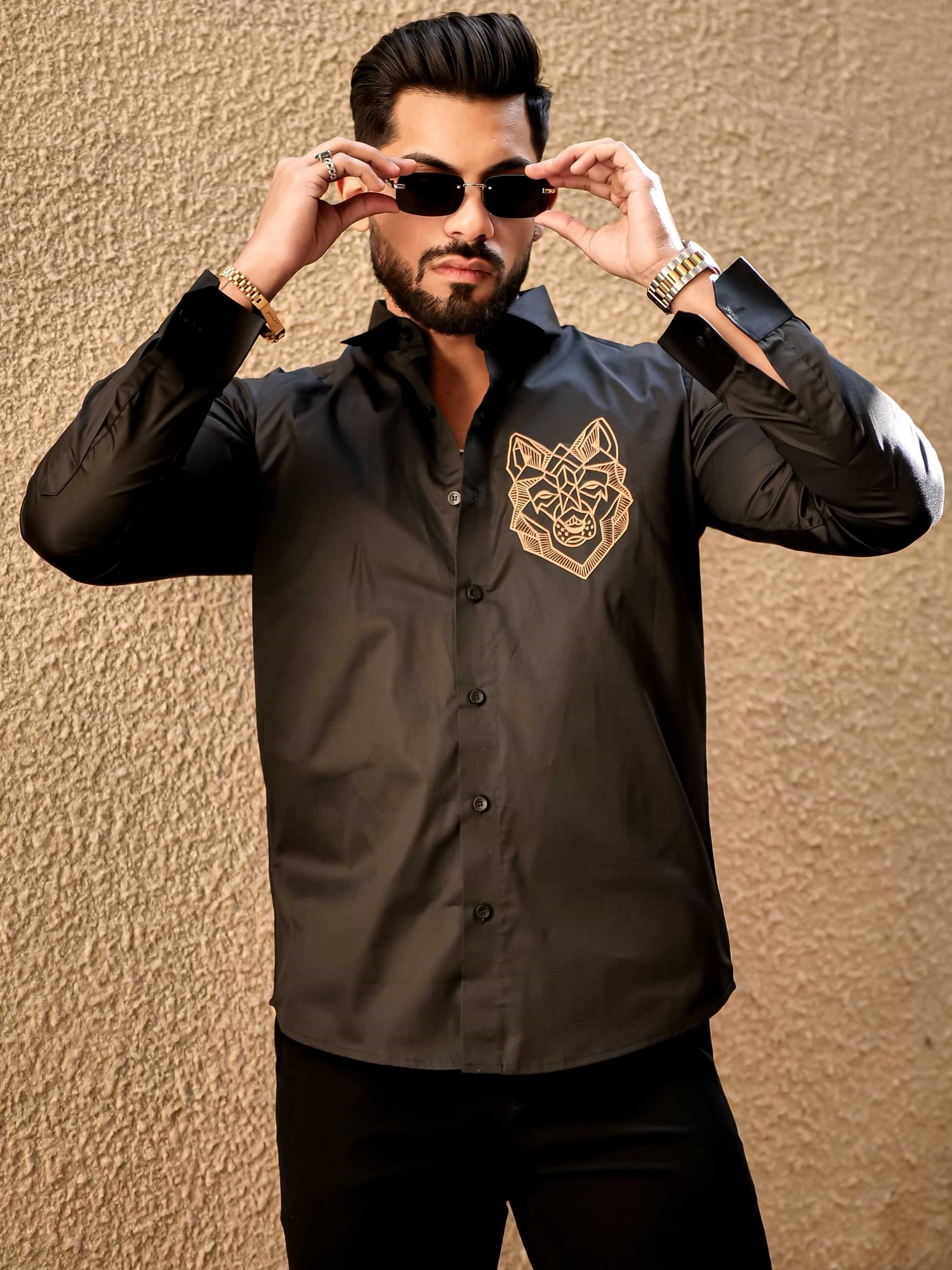     			LENRIZA Cotton Blend Regular Fit Embroidered Full Sleeves Men's Casual Shirt - Black ( Pack of 1 )
