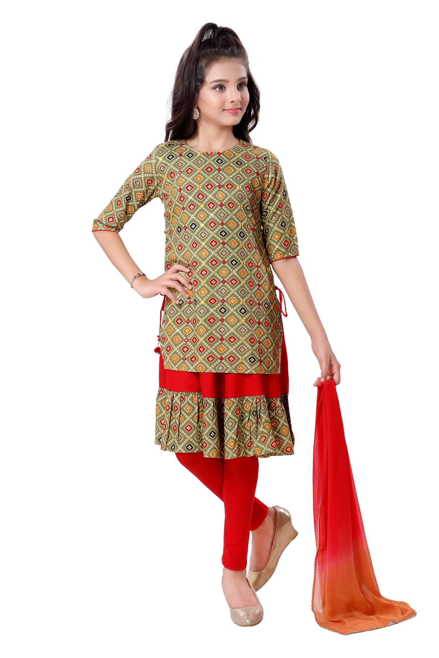     			MASTARANG Girls Rayon Kurti with Legging ( Pack of 1 , Green )