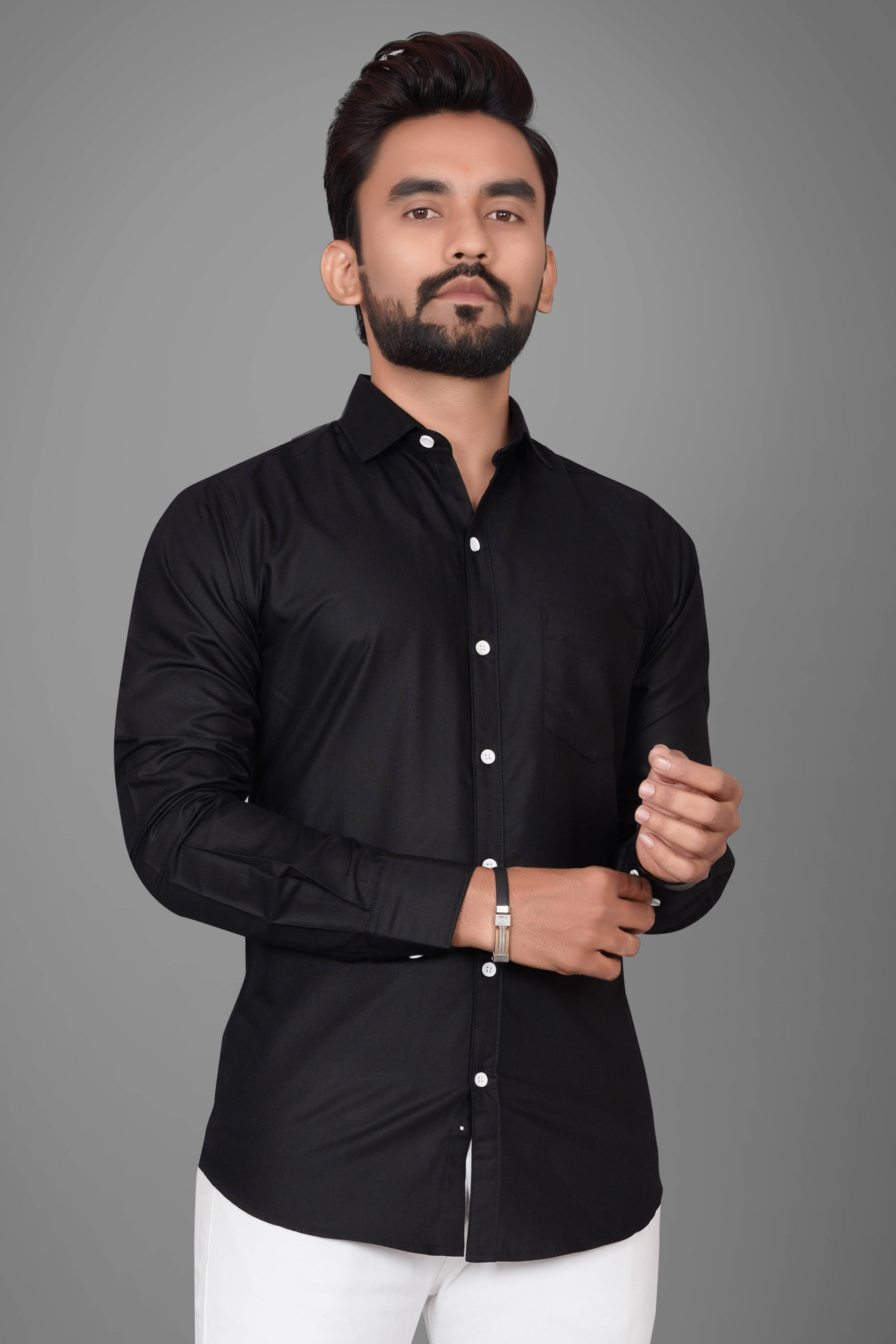     			SUR-T Cotton Blend Regular Fit Solids Full Sleeves Men's Casual Shirt - Black ( Pack of 1 )