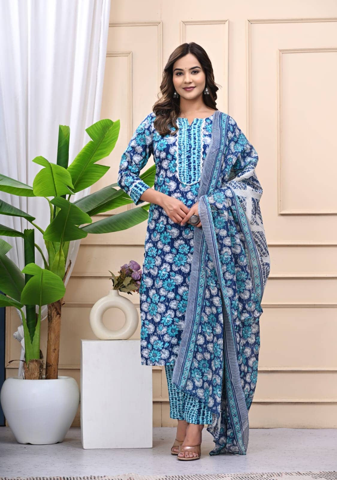 Shivaradhya designers Women Cotton Printed Straight Kurti With Pants ( Blue )