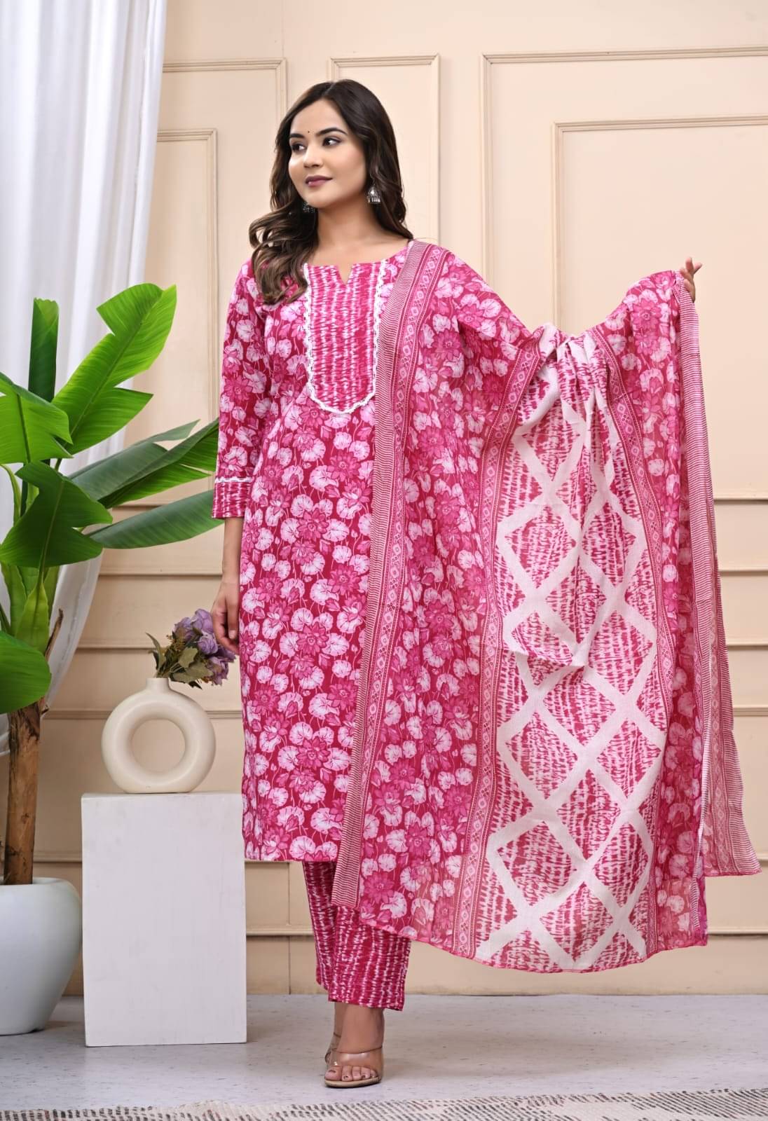     			Shivaradhya designers Women Cotton Printed Straight Kurti With Pants ( Pink )