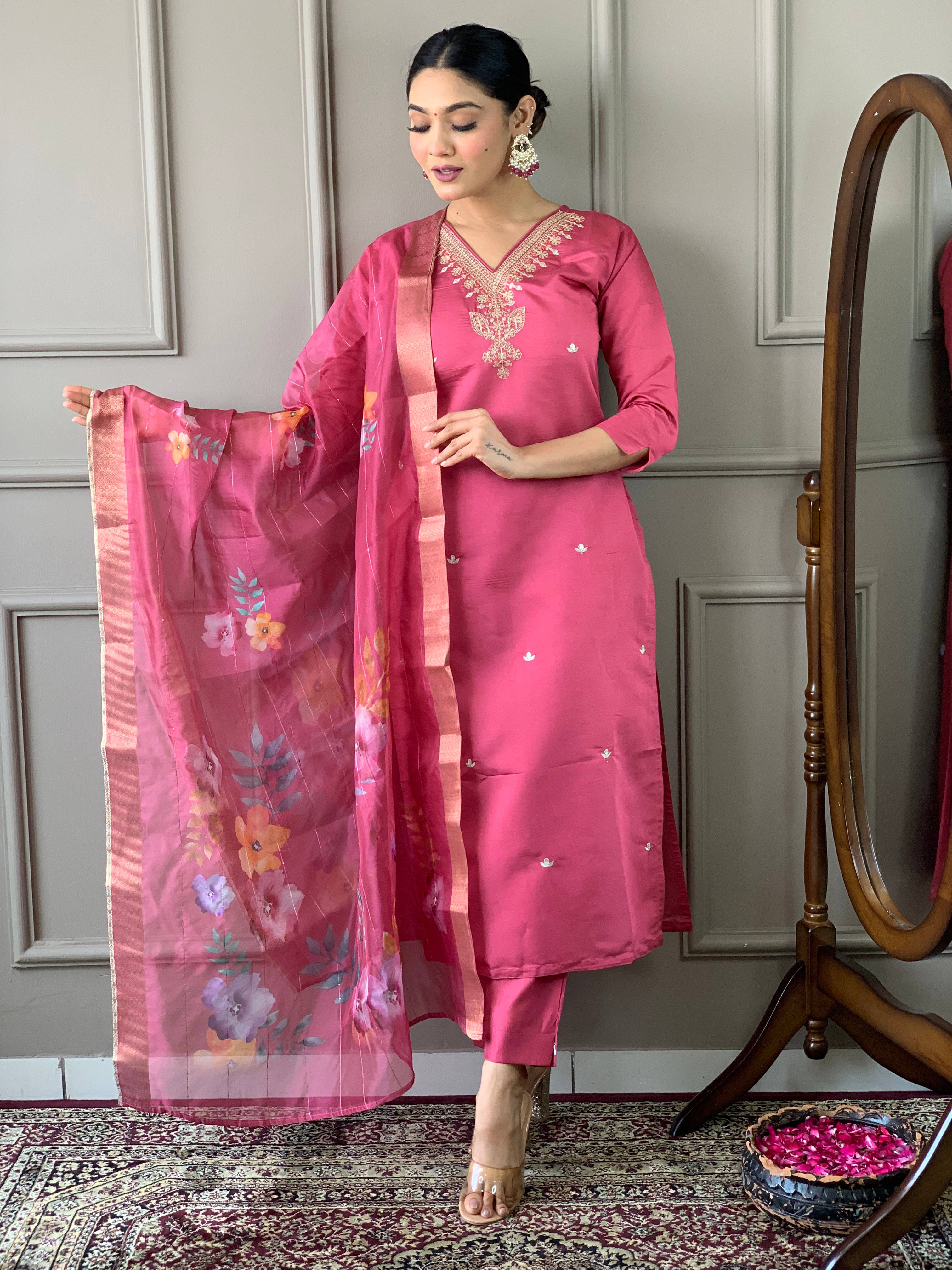 Vaidehi Fashion Women Cotton Silk Embroidered Straight Kurti With Pants ( Rust ) Vaidehi Fashion Women Cotton Silk Embroidered Straight Kurti With Pants ( Rust )