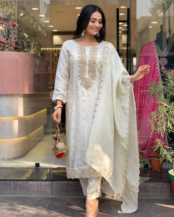     			Vaidehi Fashion Women Silk Blend Embroidered Straight Kurti With Pants ( Cream )