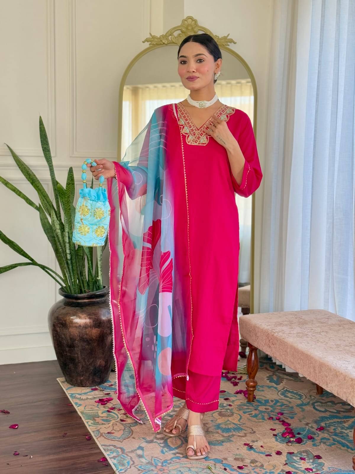 Vaidehi Fashion Women Viscose Embroidered Straight Kurti With Pants ( Pink ) Vaidehi Fashion Women Viscose Embroidered Straight Kurti With Pants ( Pink )