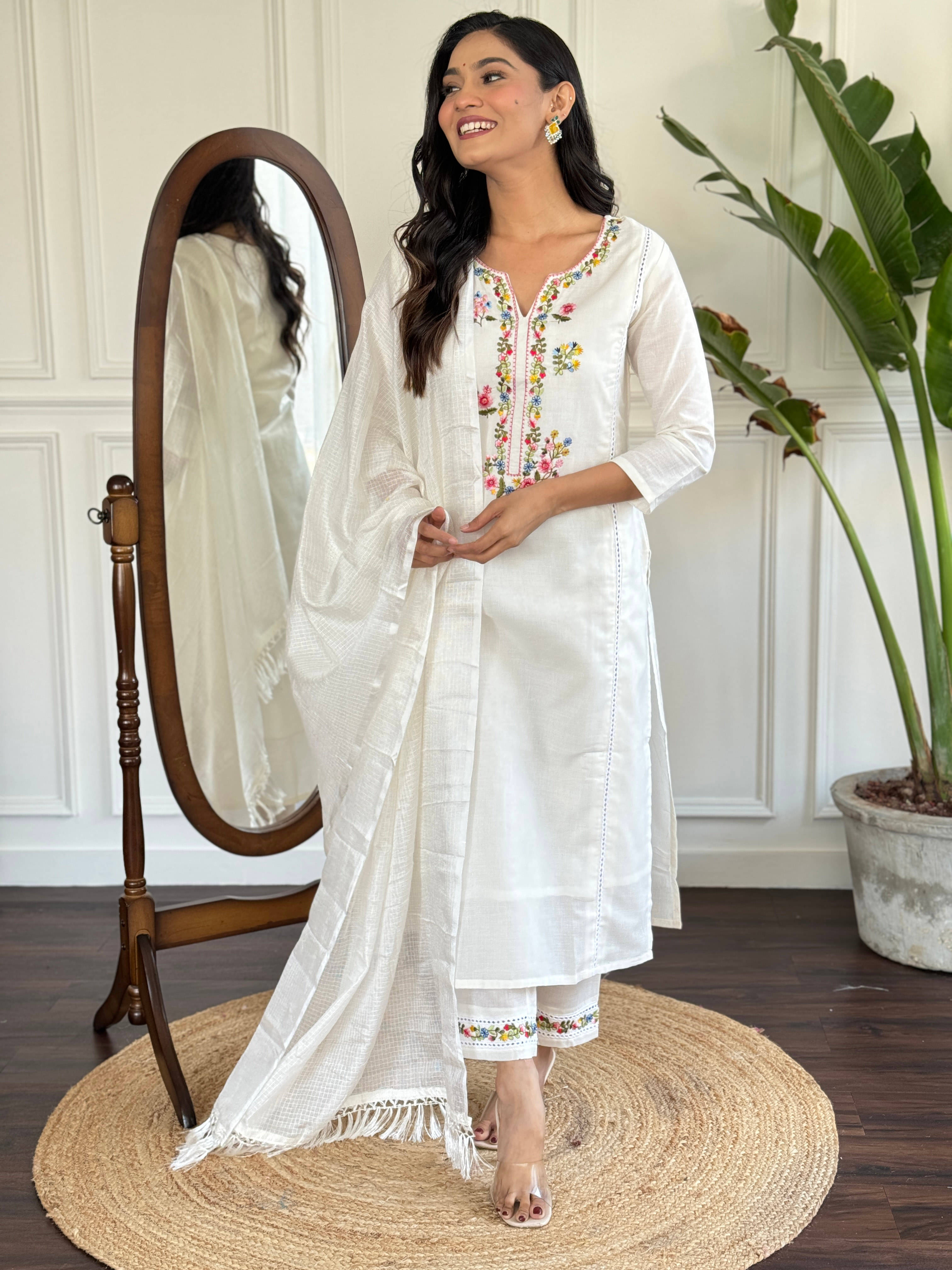 Vaidehi Fashion Women Viscose Embroidered Straight Kurti With Pants ( White ) Vaidehi Fashion Women Viscose Embroidered Straight Kurti With Pants ( White )