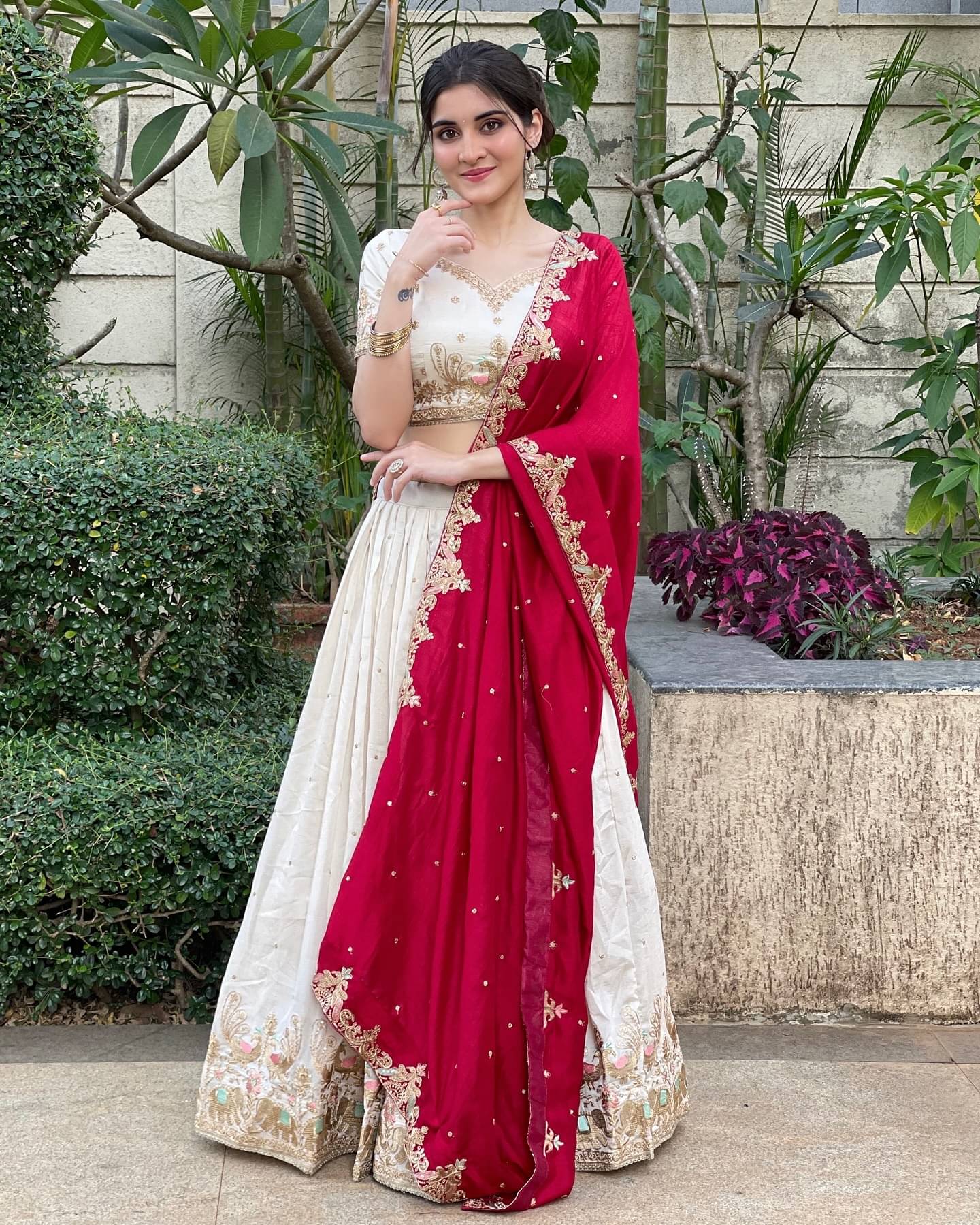     			JULEE White Silk Unstitched Semi Stitched Lehenga