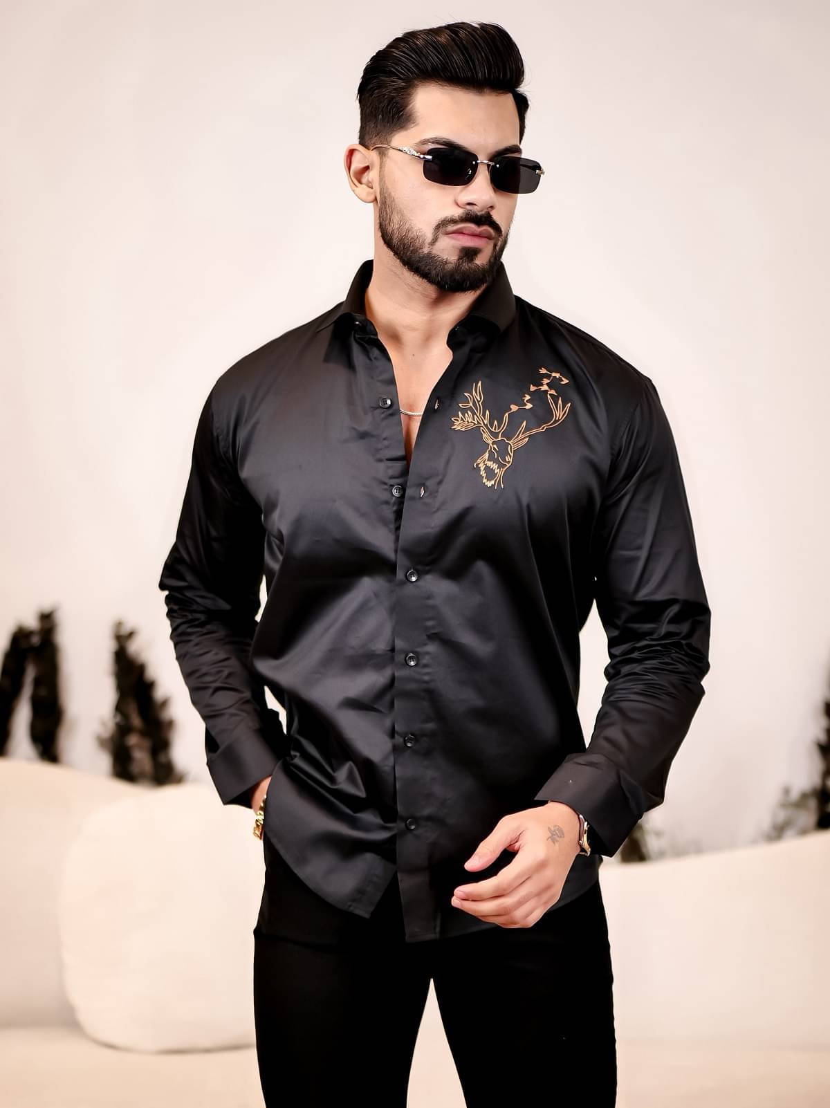    			KITWELL Cotton Blend Regular Fit Embroidered Full Sleeves Men's Casual Shirt - Black ( Pack of 1 )