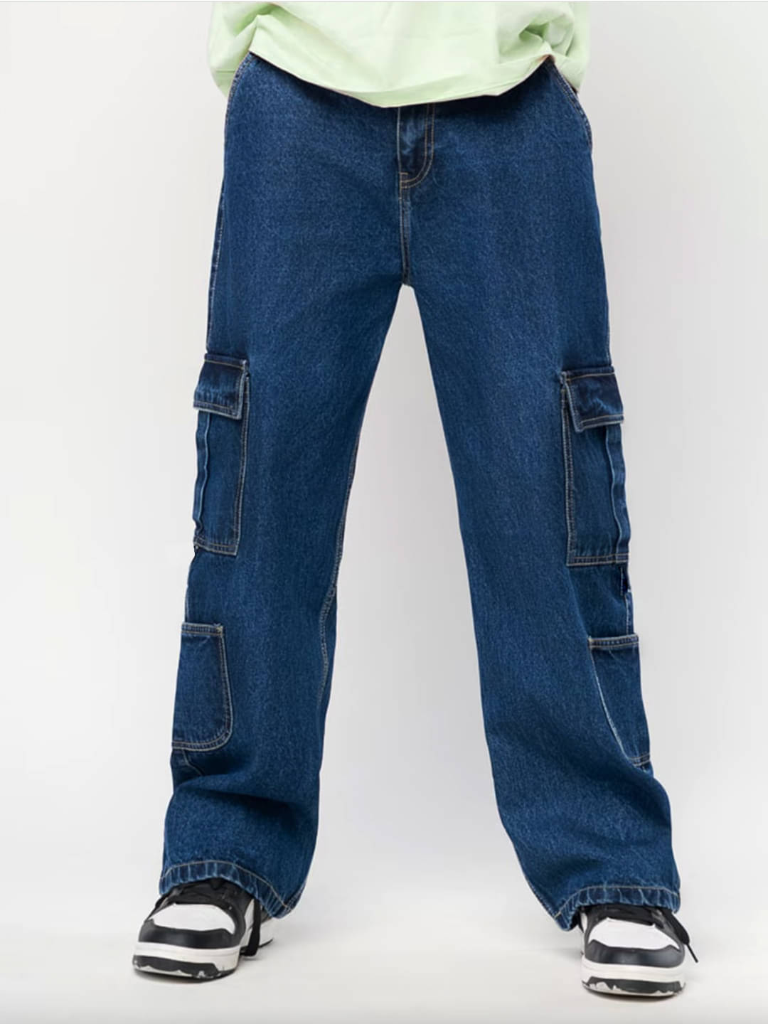Masterly Weft Relaxed Clean Look Men's Jeans - Dark Blue ( Pack of 1 ) Masterly Weft Relaxed Clean Look Men's Jeans - Dark Blue ( Pack of 1 )