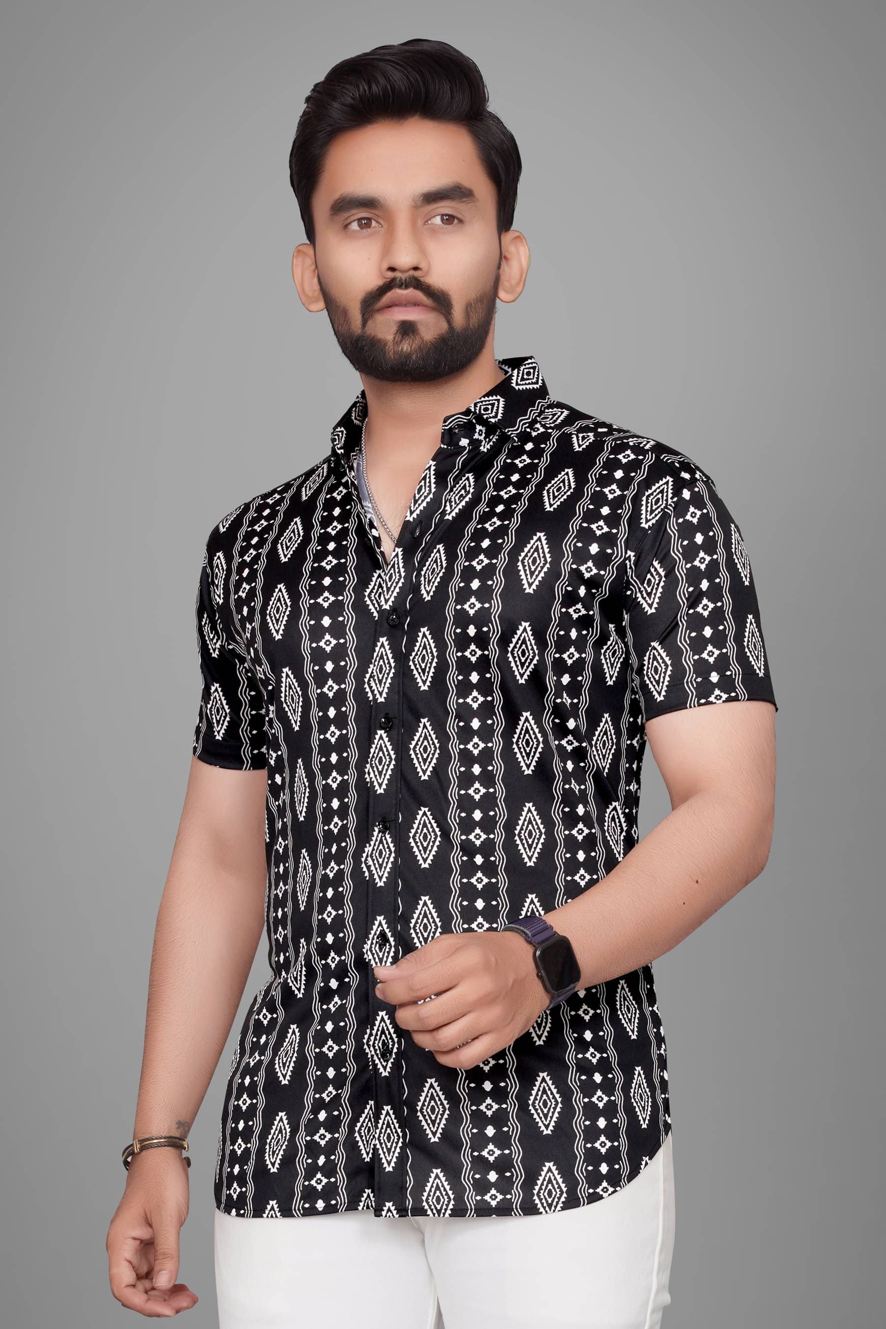     			SUR-T Elastane Regular Fit Printed Half Sleeves Men's Casual Shirt - Black ( Pack of 1 )