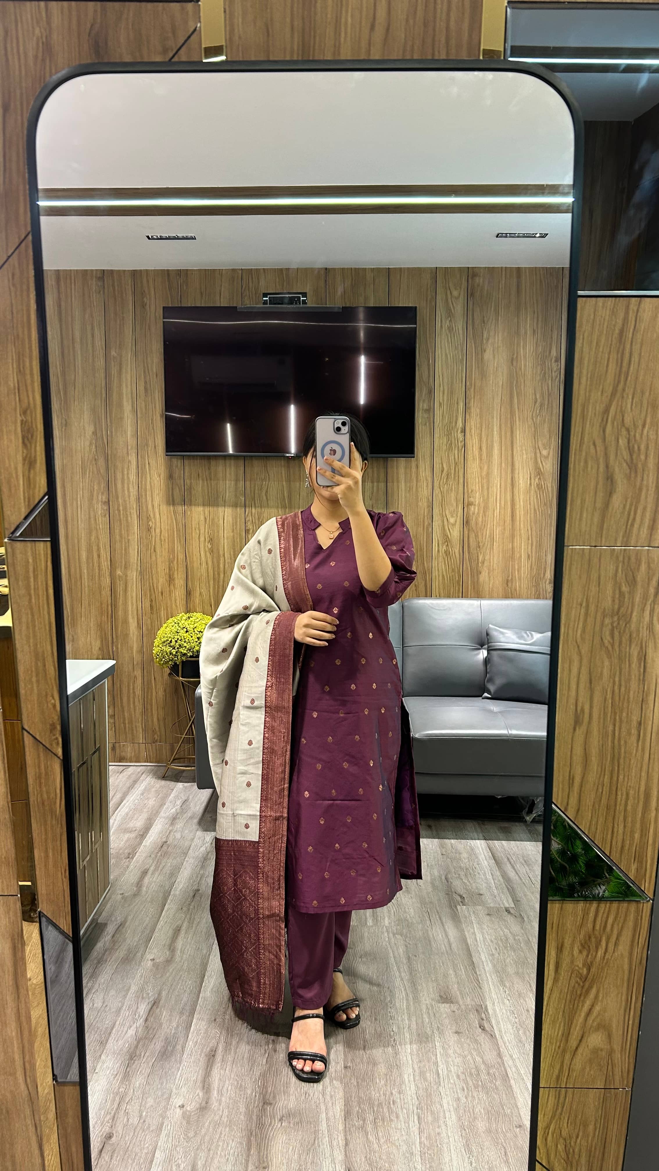 kedar fab Women Silk Blend Self Design Straight Kurti With Pants ( Purple )