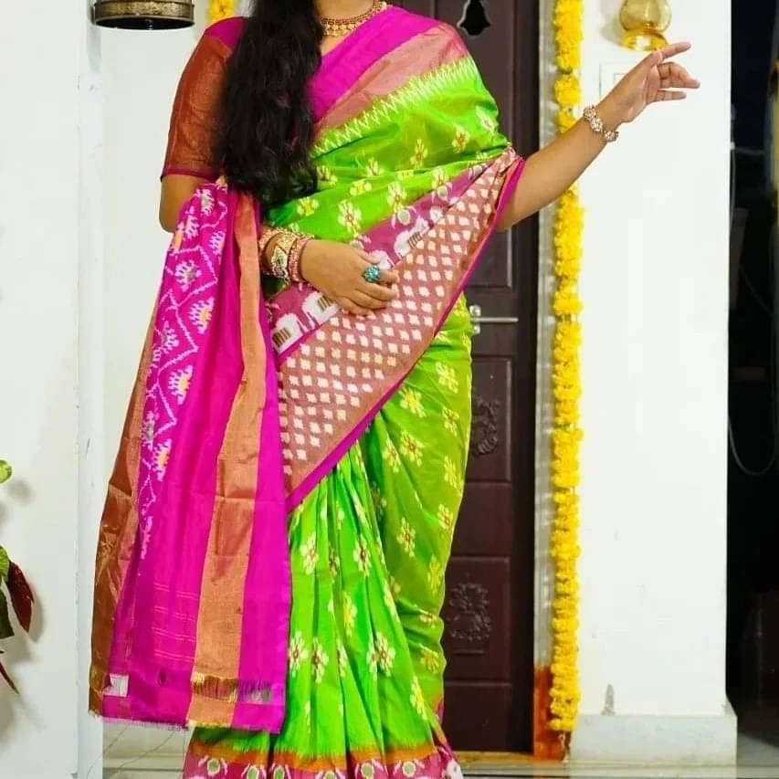     			Suali Silk Printed Saree With Unstitched Blouse Piece ( Green )