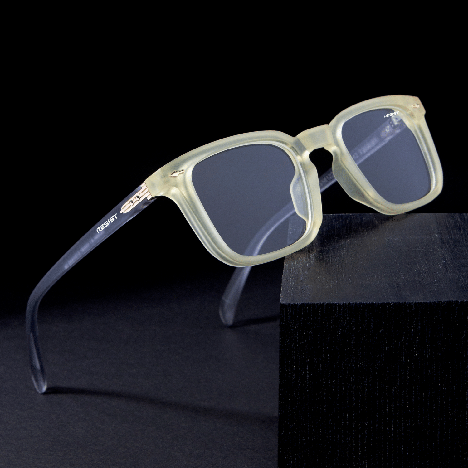 RESIST EYEWEAR Yellow Rectangular Sunglasses ( Pack of 1 ) RESIST EYEWEAR Yellow Rectangular Sunglasses ( Pack of 1 )