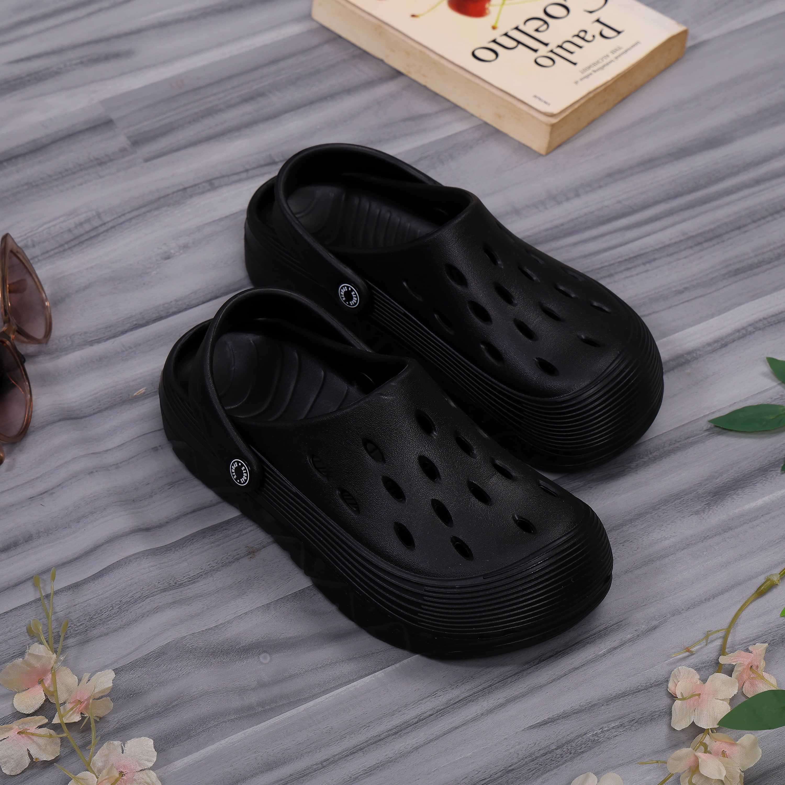 Style Height - Black Men's Clogs