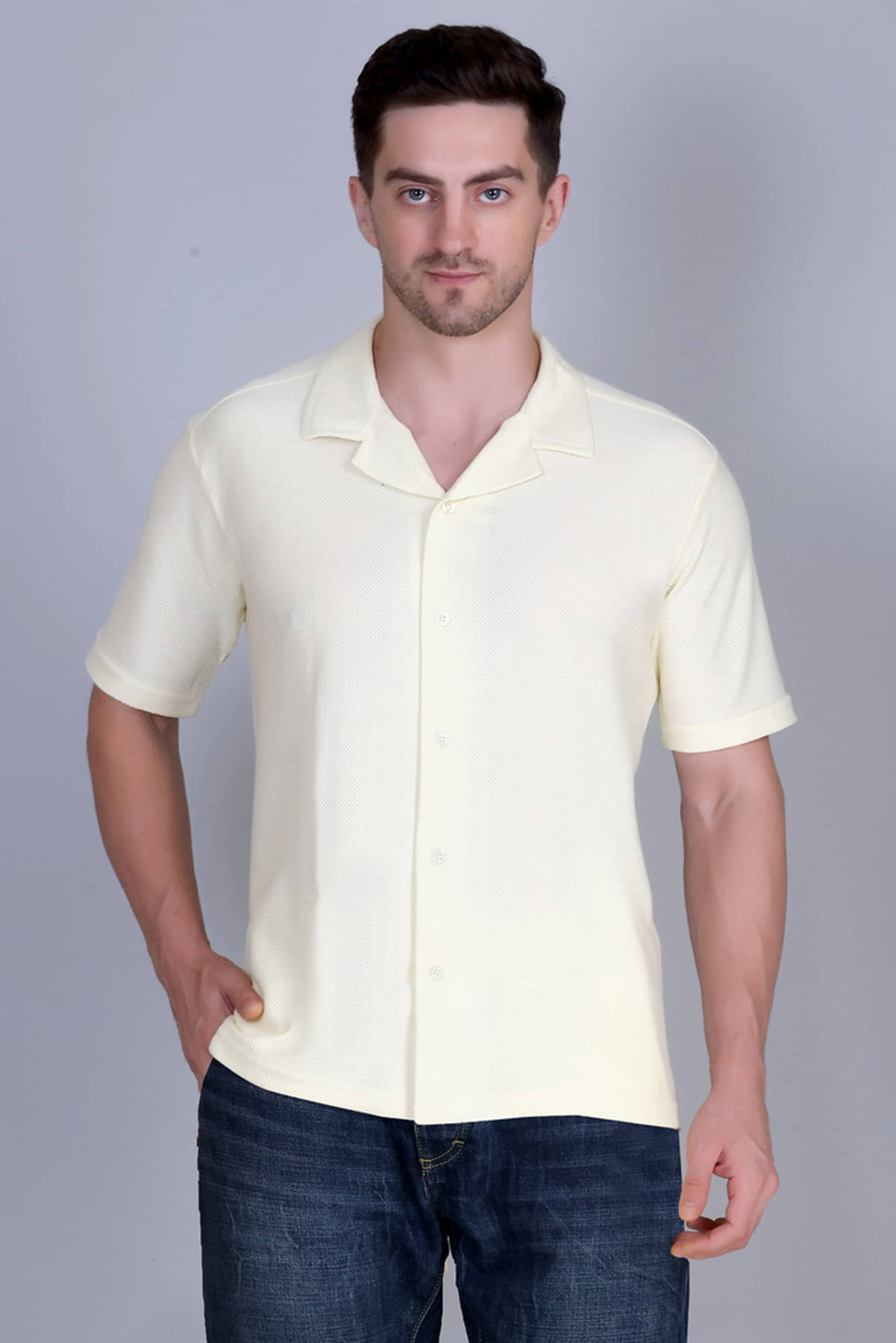 GARYNOY Cotton Blend Regular Fit Solids Half Sleeves Men's Casual Shirt - Cream ( Pack of 1 ) GARYNOY Cotton Blend Regular Fit Solids Half Sleeves Men's Casual Shirt - Cream ( Pack of 1 )
