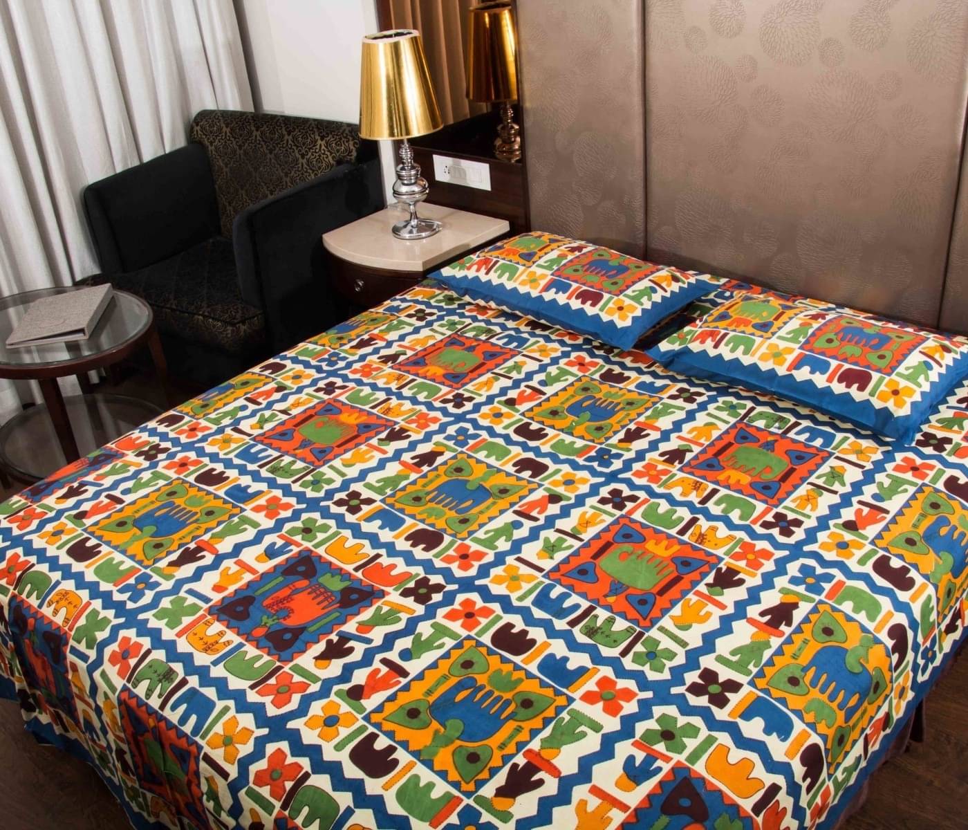     			WAR TRADE Cotton 1 Double Bedsheet with 2 Pillow Covers ( Blue )