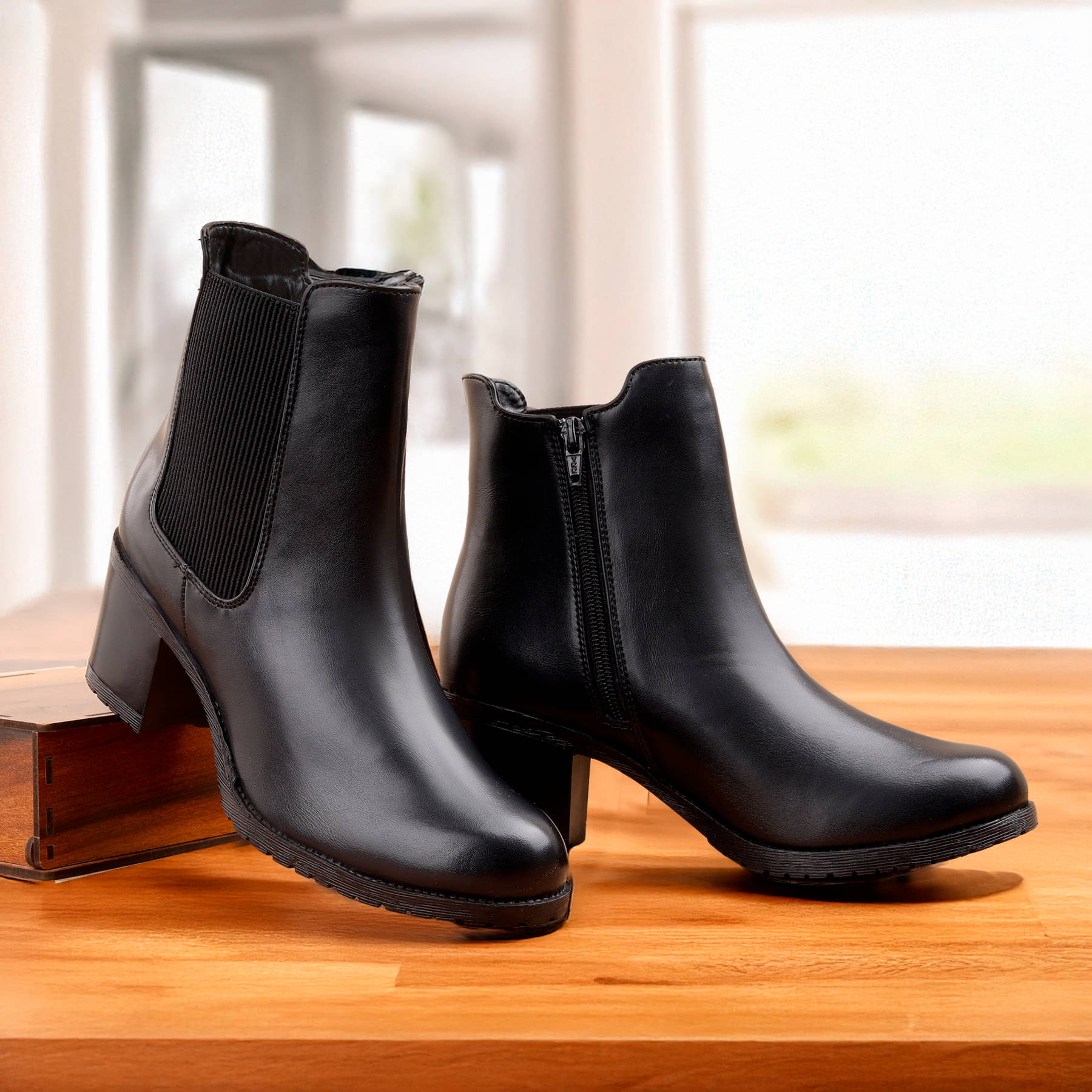     			BXXY Black Women's Ankle Length Boots