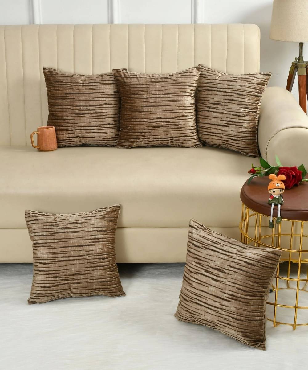 HudHud Furnishings Set of 1 Velvet Geometric Square Cushion Cover (40X40)cm - Brown HudHud Furnishings Set of 1 Velvet Geometric Square Cushion Cover (40X40)cm - Brown