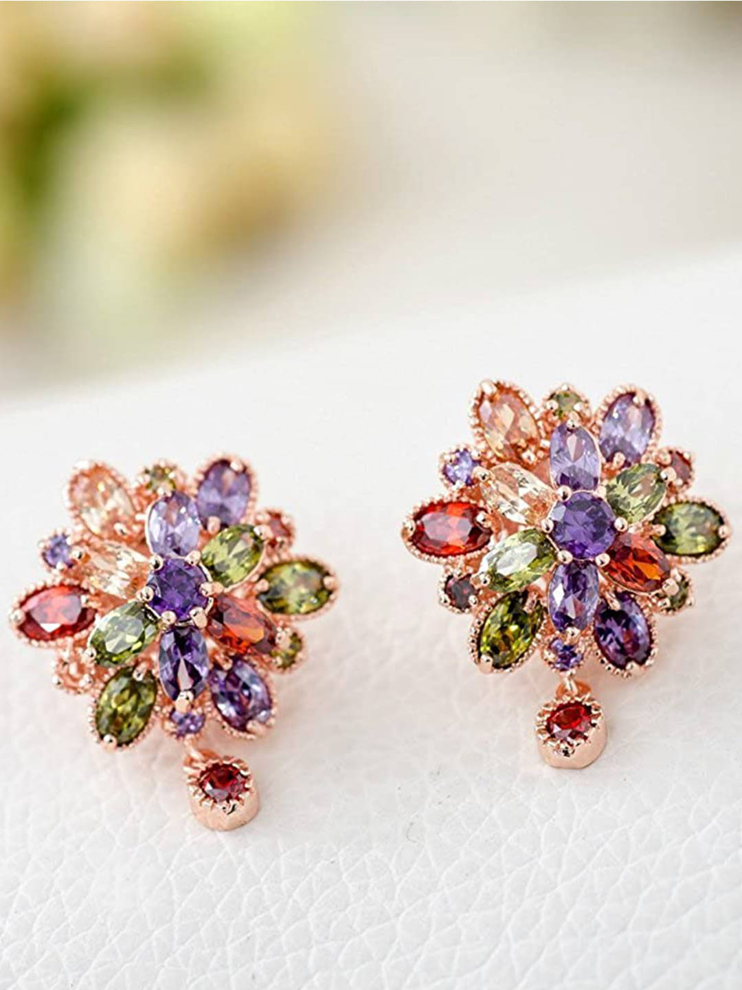     			YOUBELLA Multi Color Stud Earrings ( Pack of 1 )