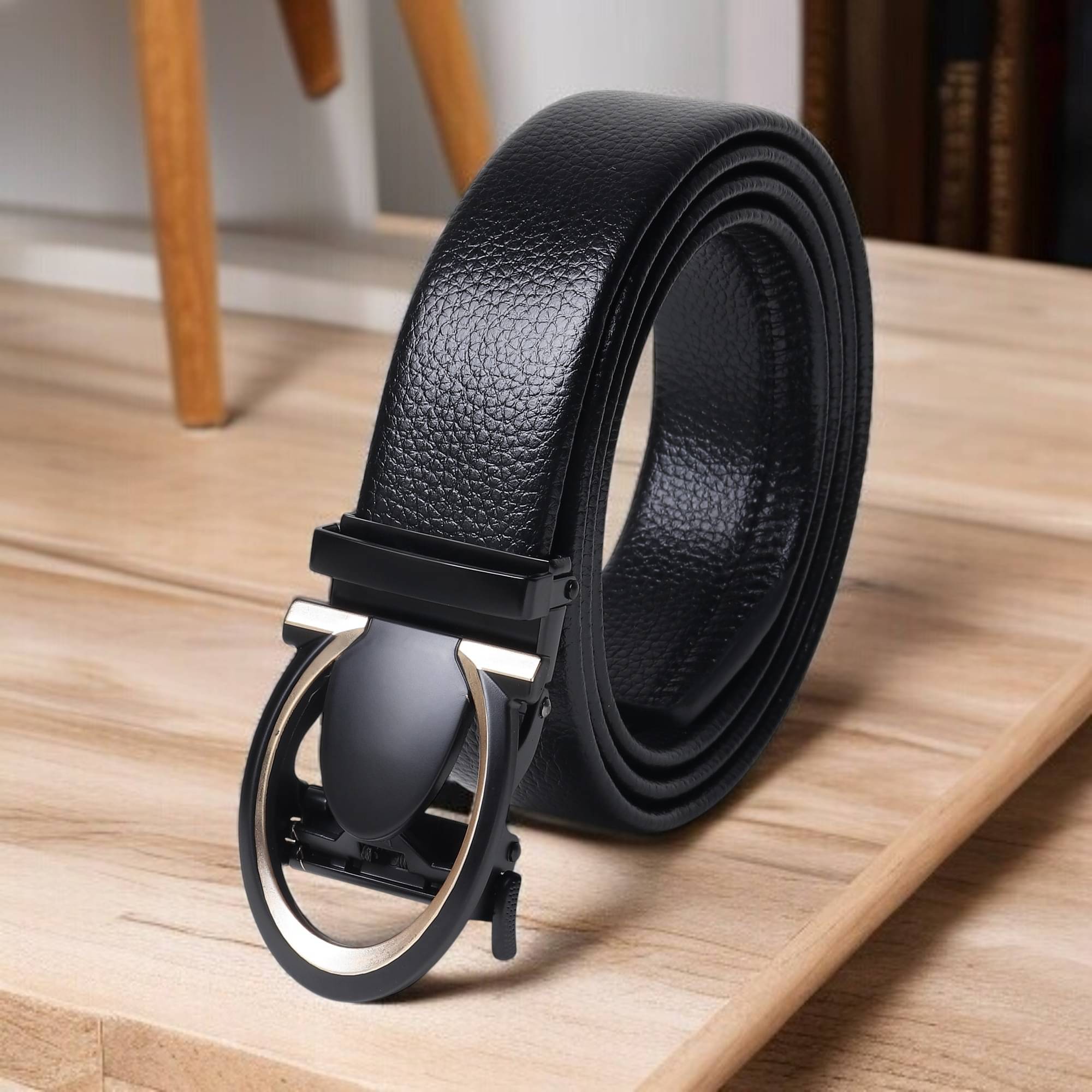     			Loopa - Black Synthetic Men's Formal Belt ( Pack of 1 )