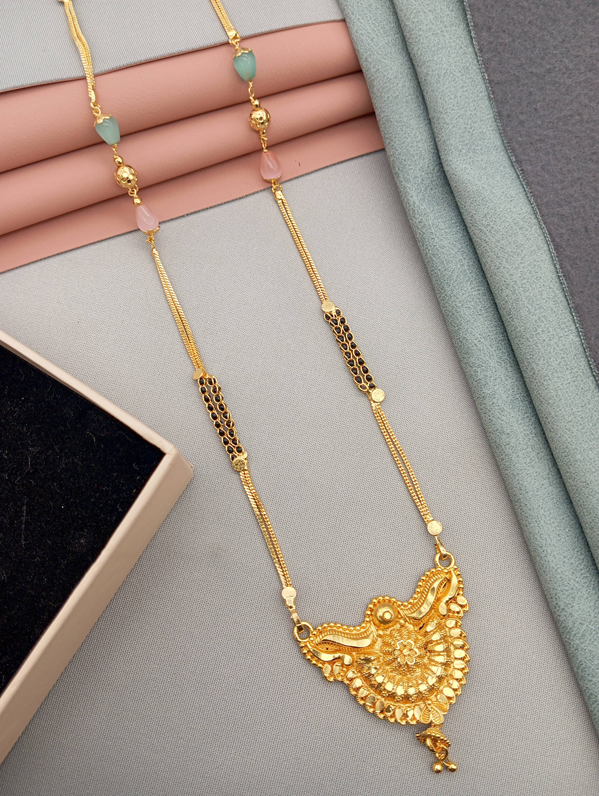     			JIPPA Golden Mangalsutra ( Pack of 1 )