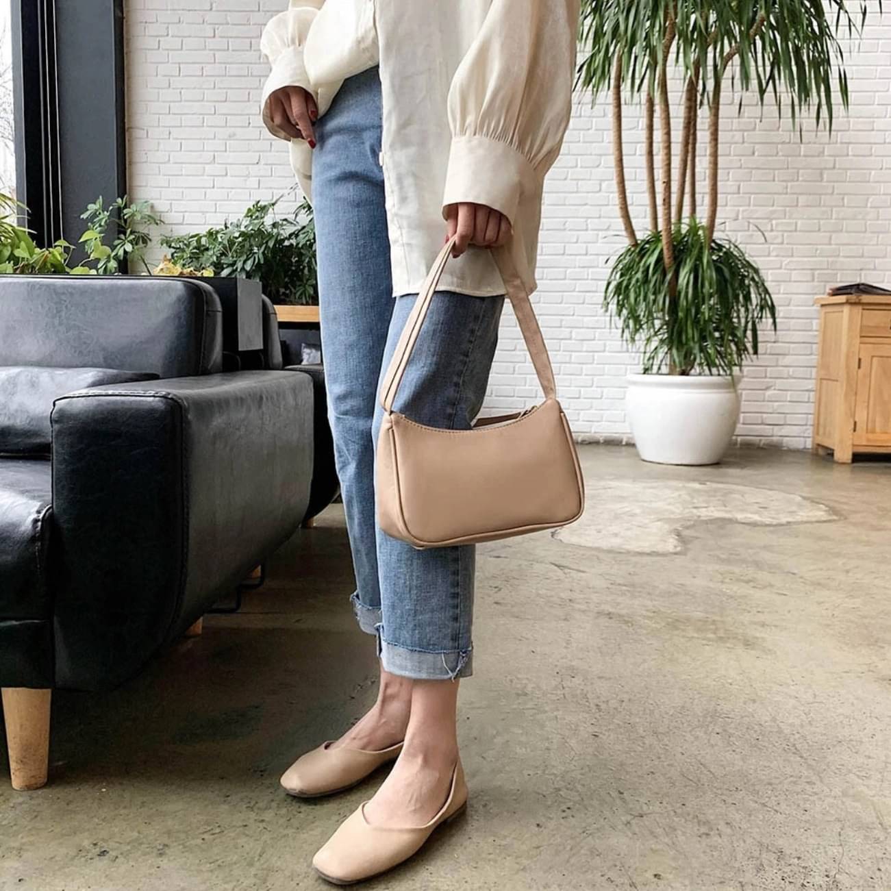     			MI PLUS Sling Bag PU Set of 1 ( Beige )