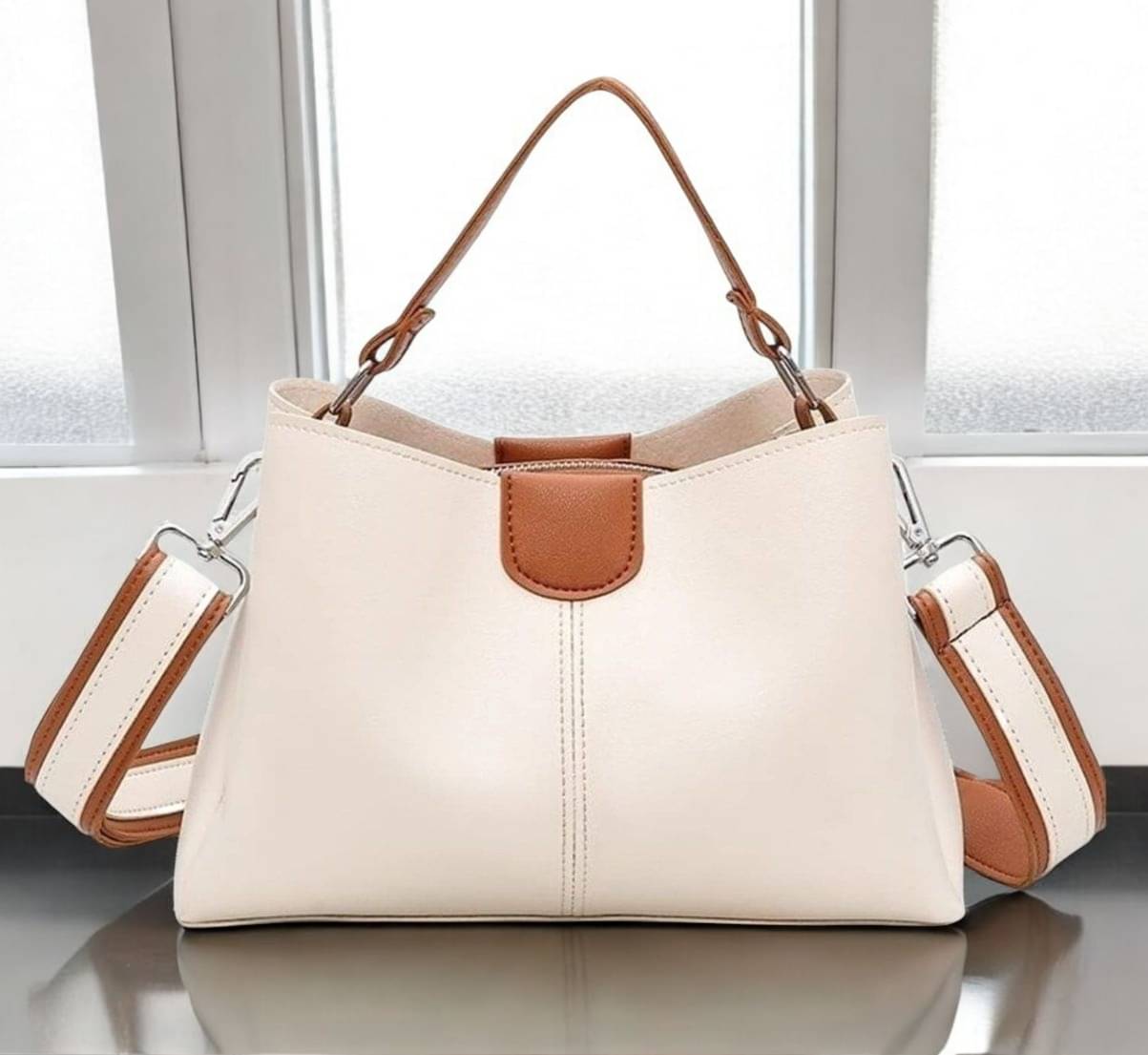     			MI PLUS Sling Bag PU Set of 1 ( White )