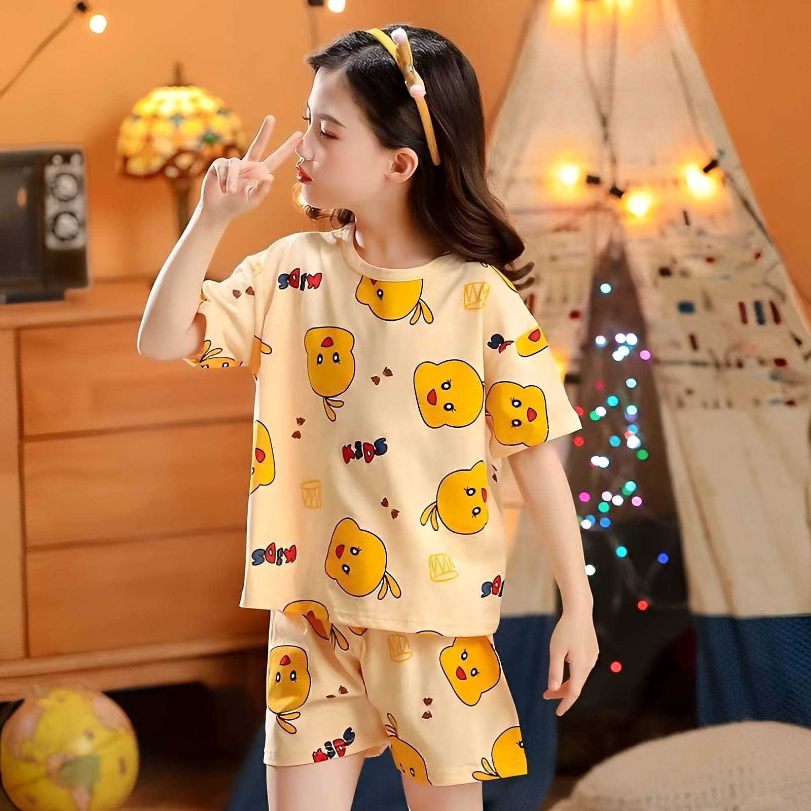     			MR TREND Pack of 1 Baby Girls Cotton Blend Nightdress