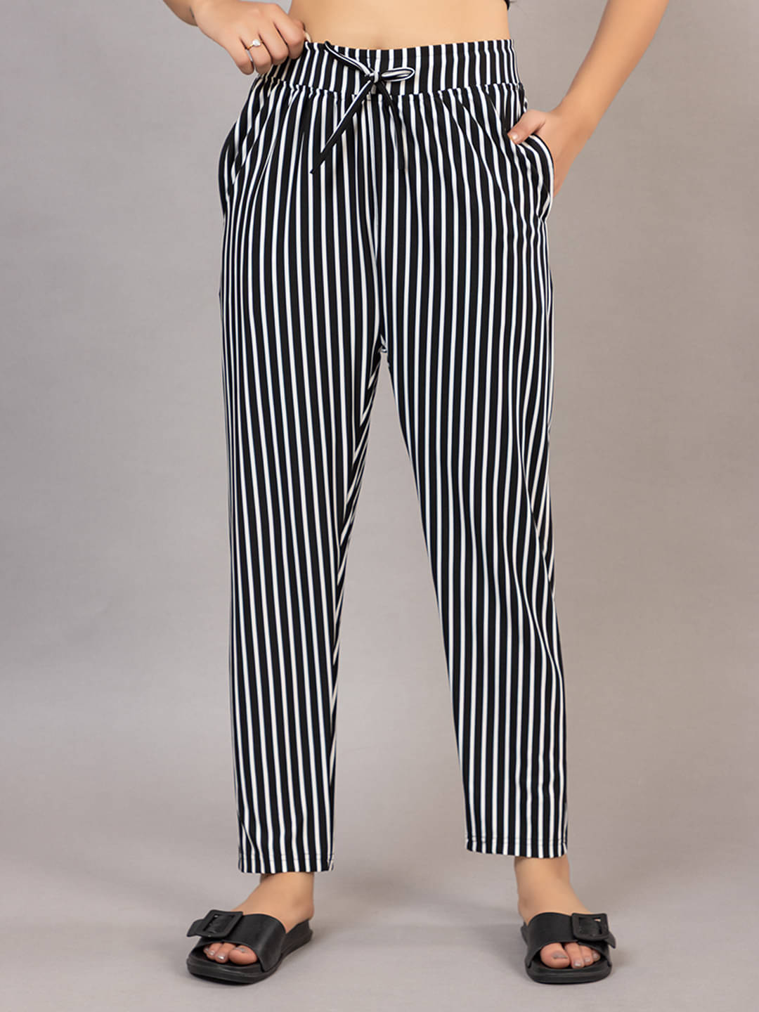     			PROBASIC Black Cotton Blend Women's Nightwear Pyjama ( Pack of 1 )