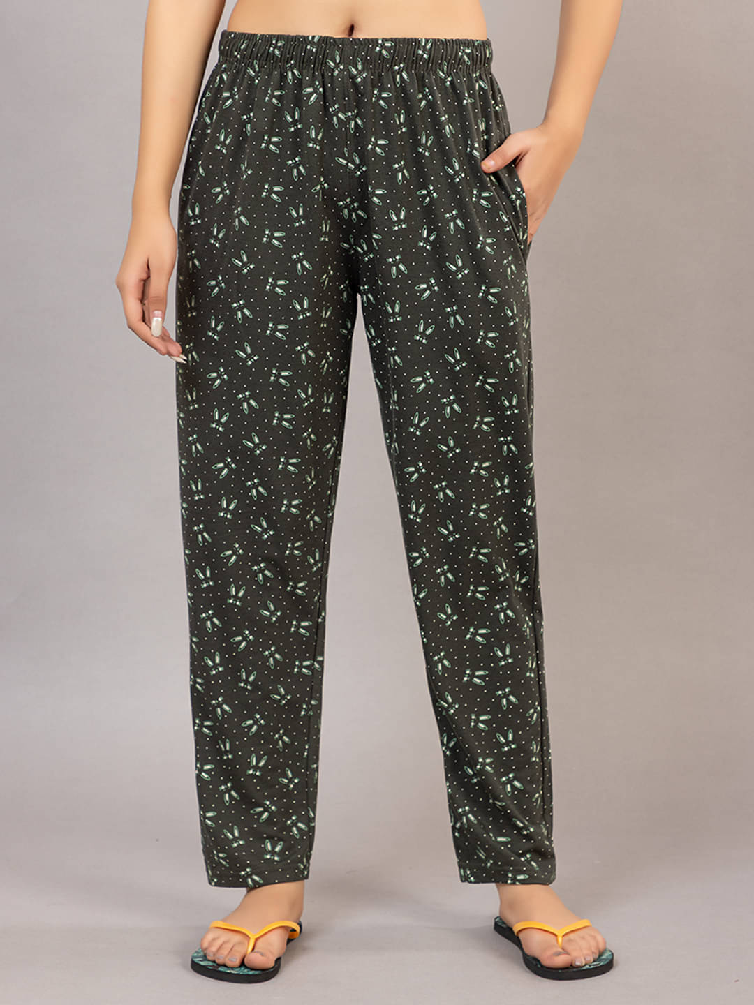     			PROBASIC Olive Cotton Blend Women's Nightwear Pyjama ( Pack of 1 )