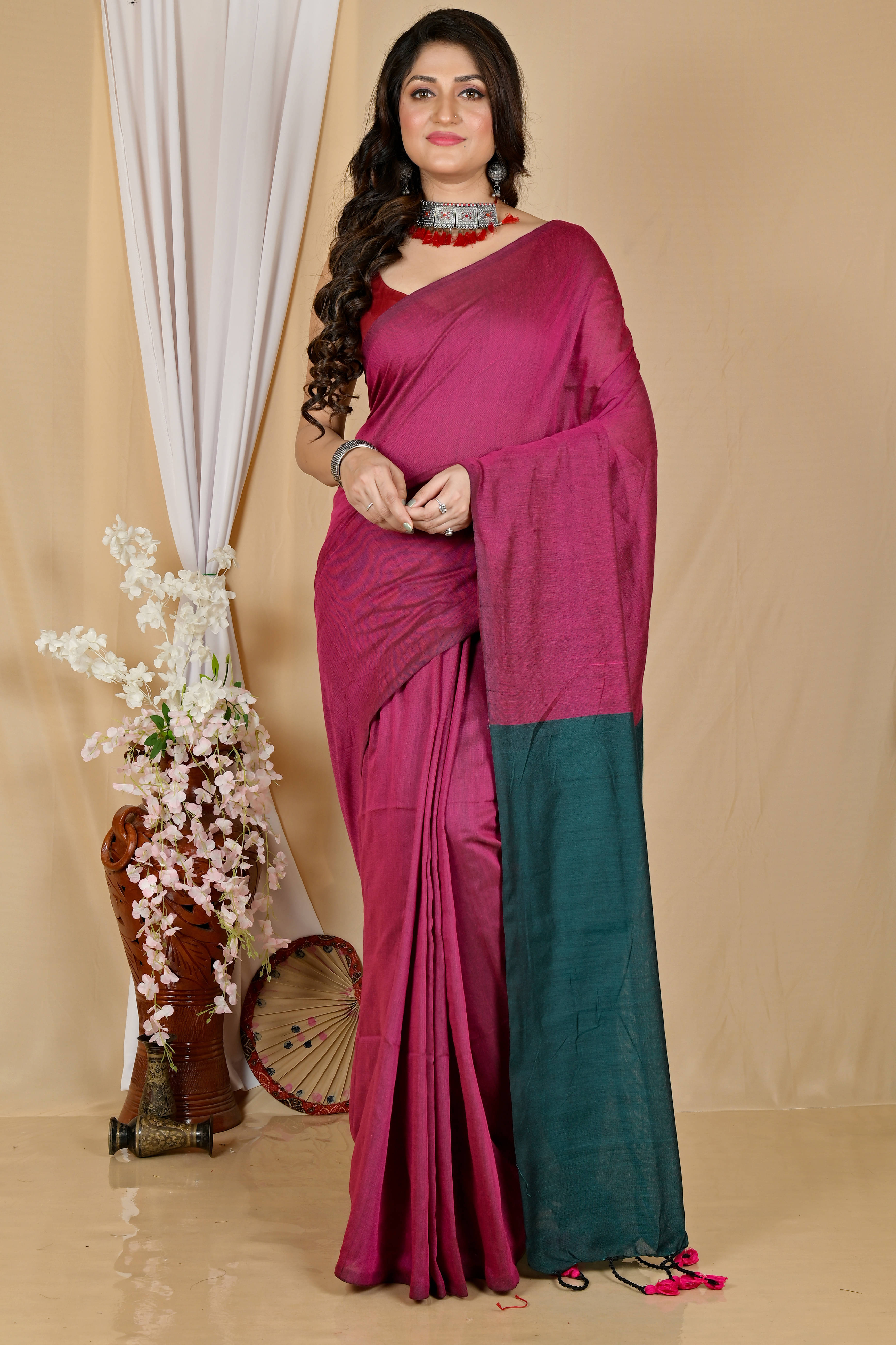     			BRYNBRIT Cotton Blend Embellished Saree With Unstitched Blouse Piece ( Rani )