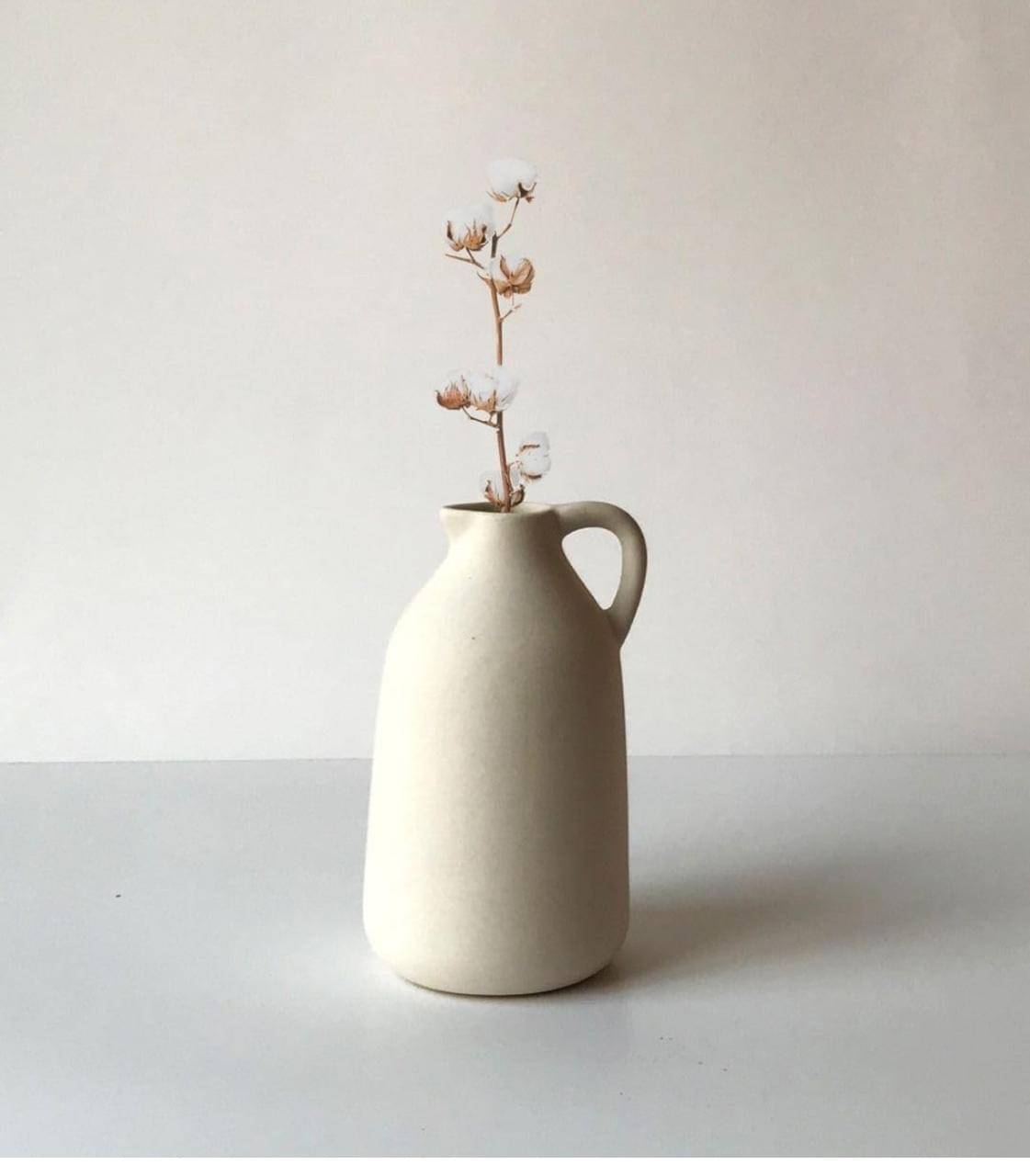 Dutta ceramics Ceramic Table Vase 15 cms - Pack of 1 Dutta ceramics Ceramic Table Vase 15 cms - Pack of 1