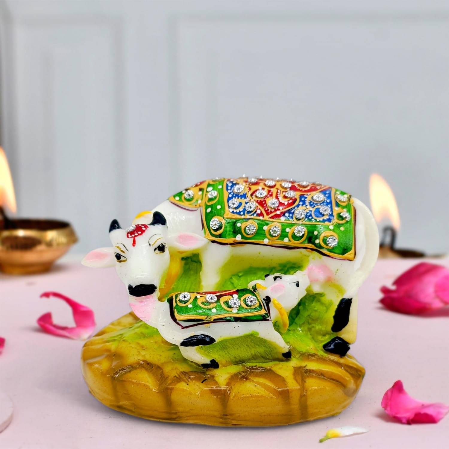 Kamdhenu Cow and Calf Idol – Decorative Polyresin Showpiece Kamdhenu Cow and Calf Idol – Decorative Polyresin Showpiece